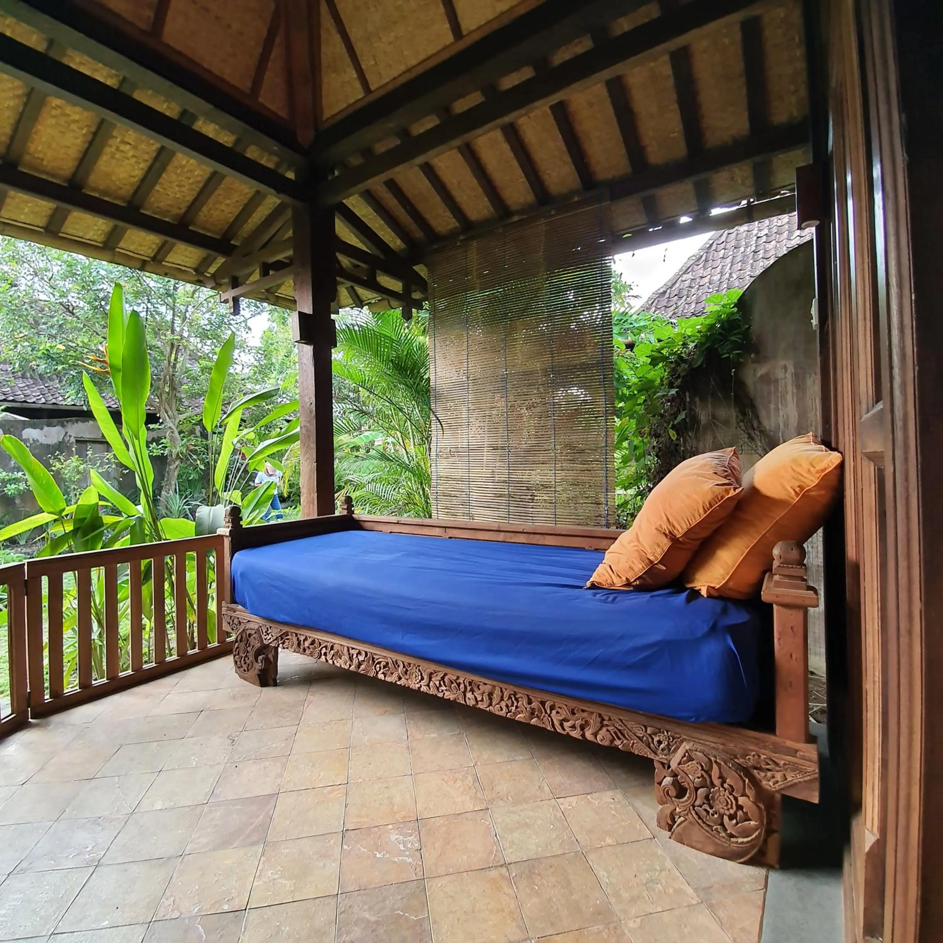 Property building, Bed in Yabbiekayu