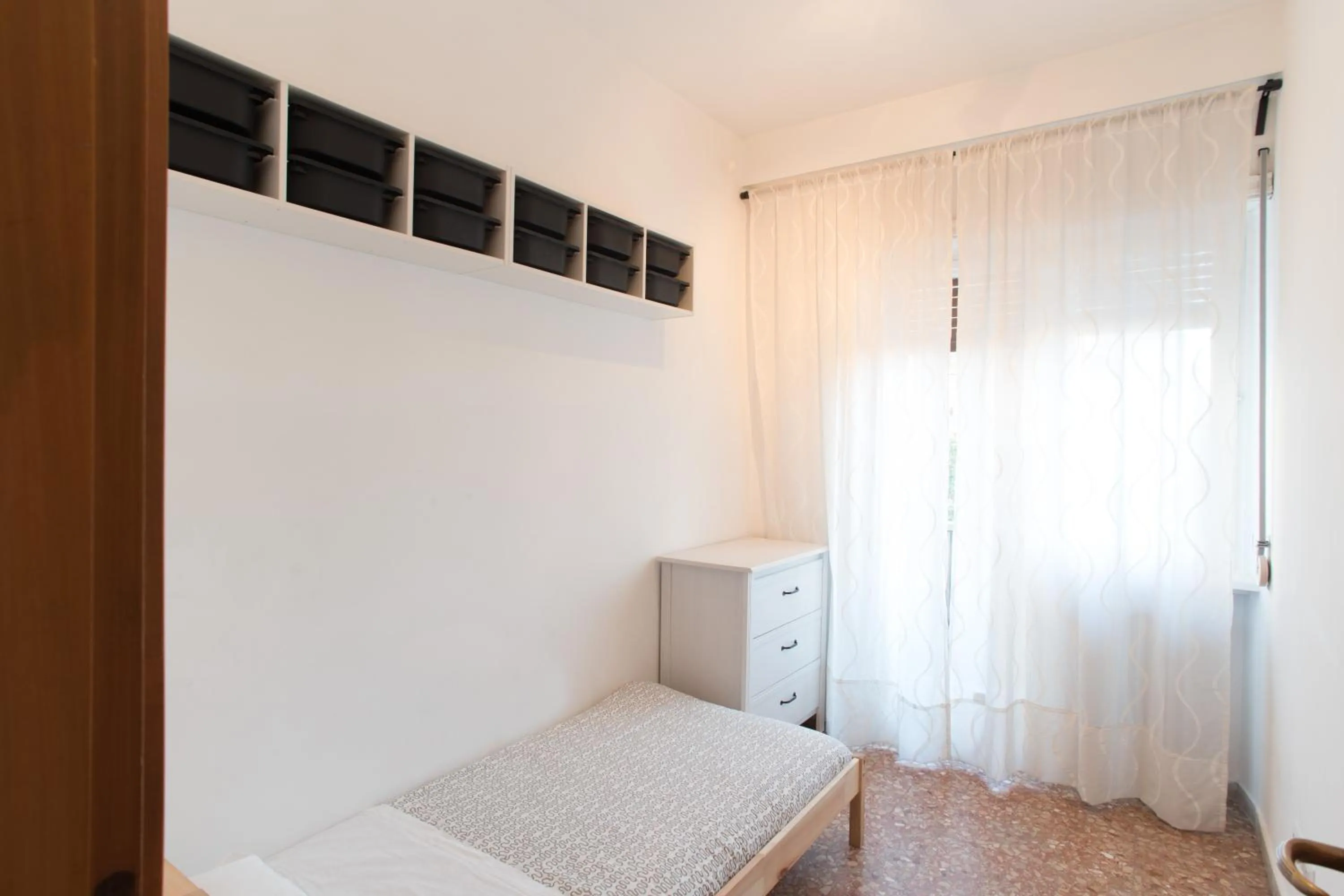 Bedroom, Bed in House in the City