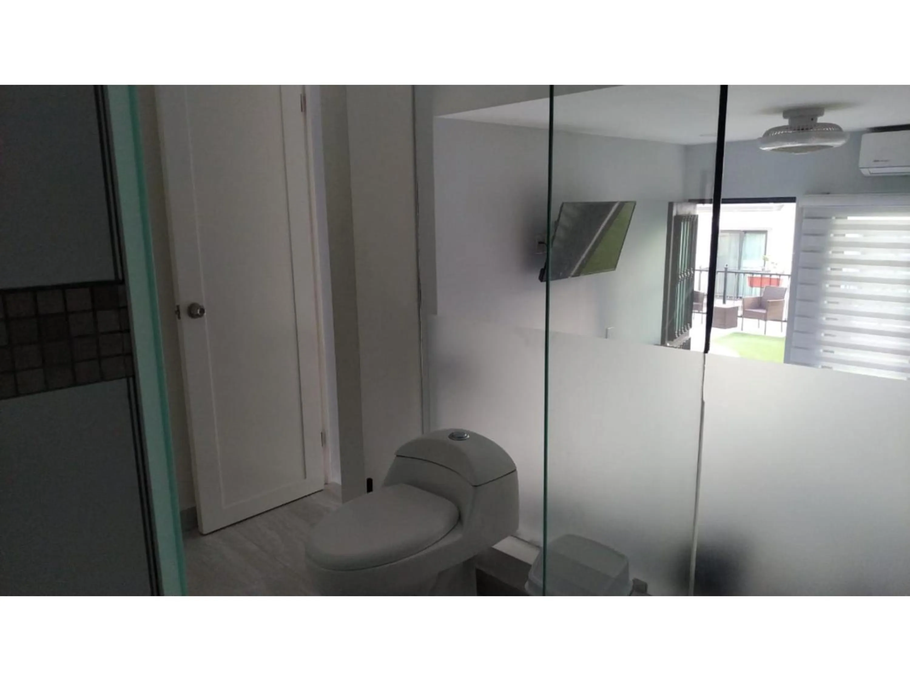 Toilet in Collection O Morgan City Center, Los Cabos