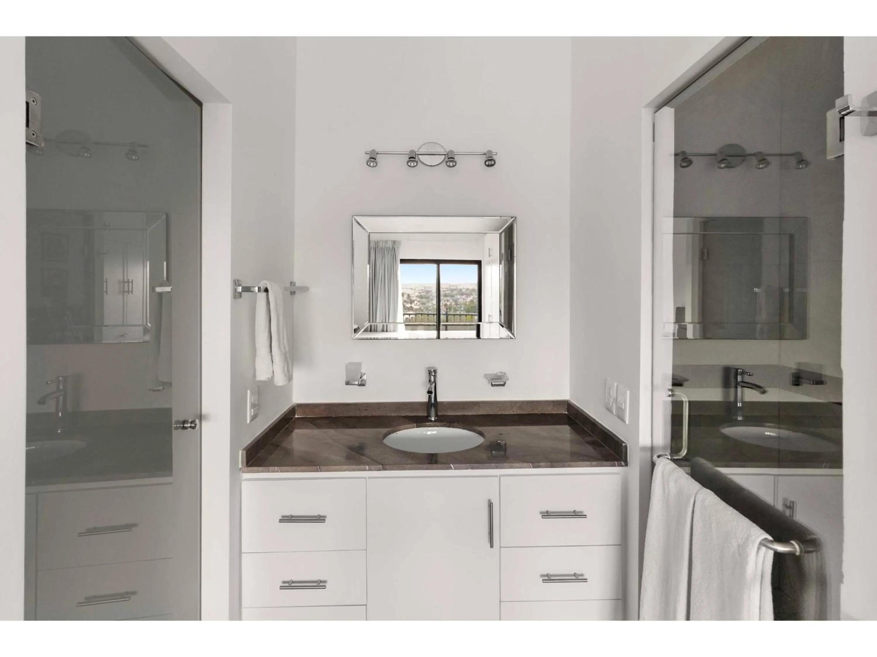 Bedroom in Collection O Morgan City Center, Los Cabos