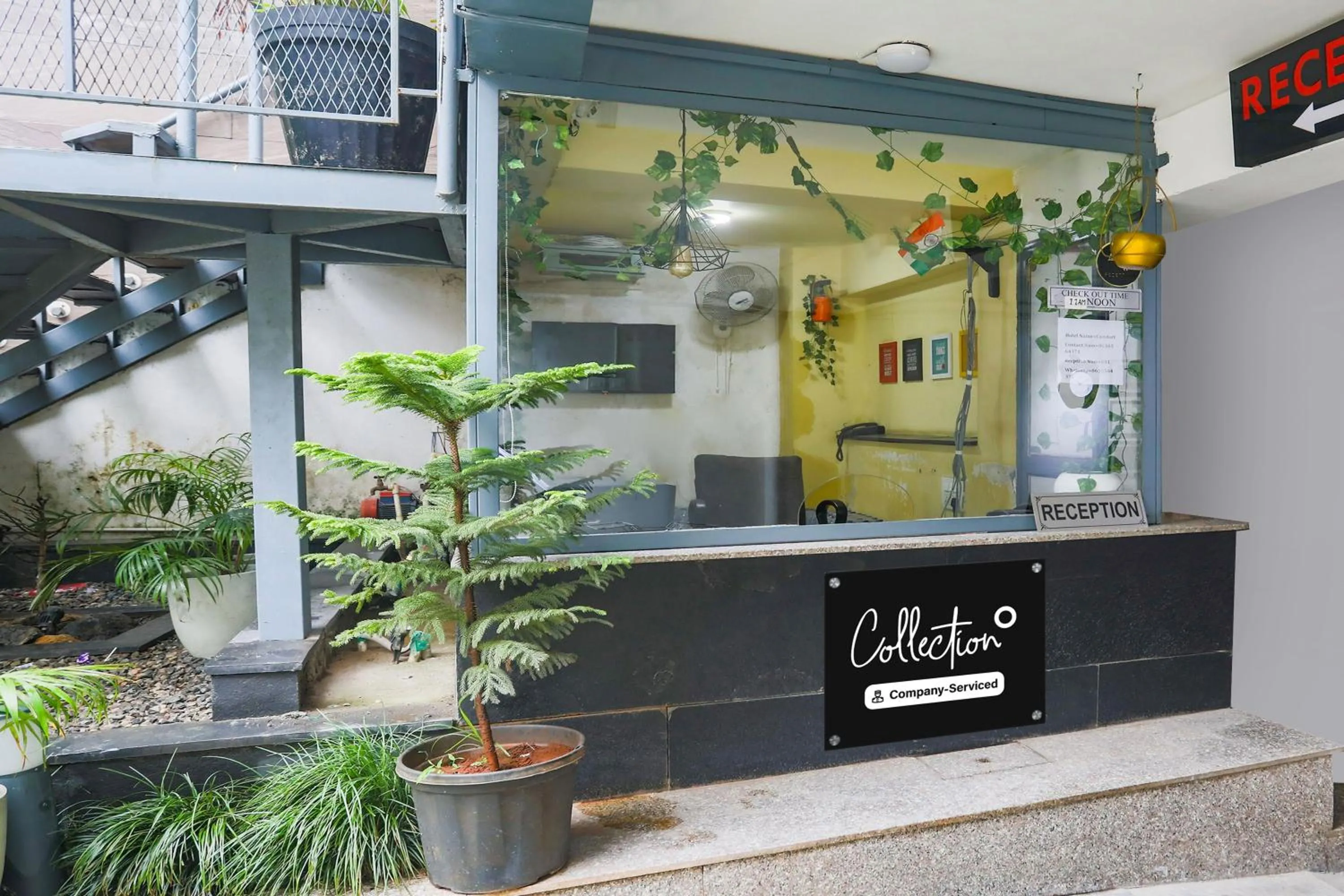 Lobby or reception in Collection O Pacific Mall Rajpur Road