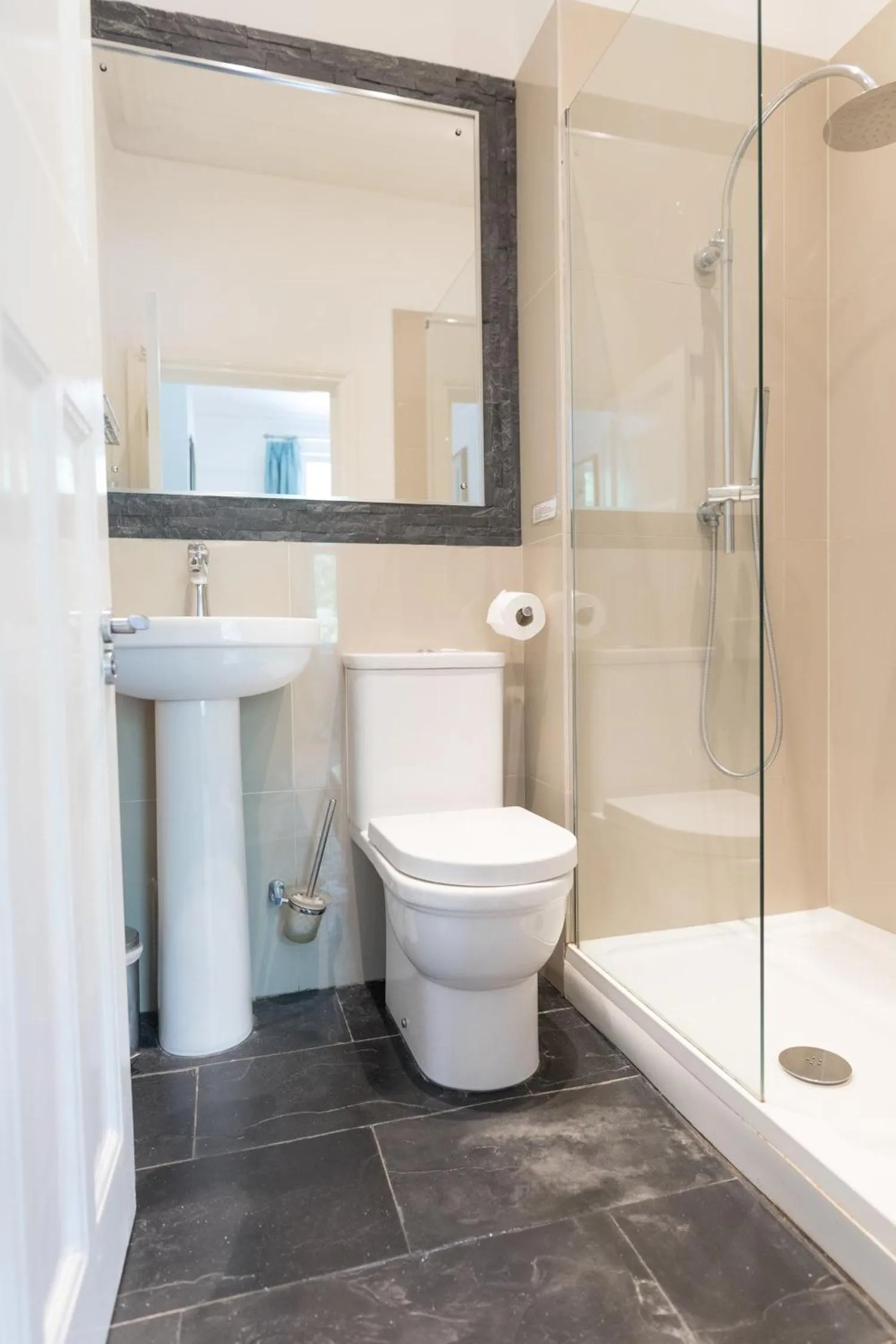 Shower in EBS London Stay