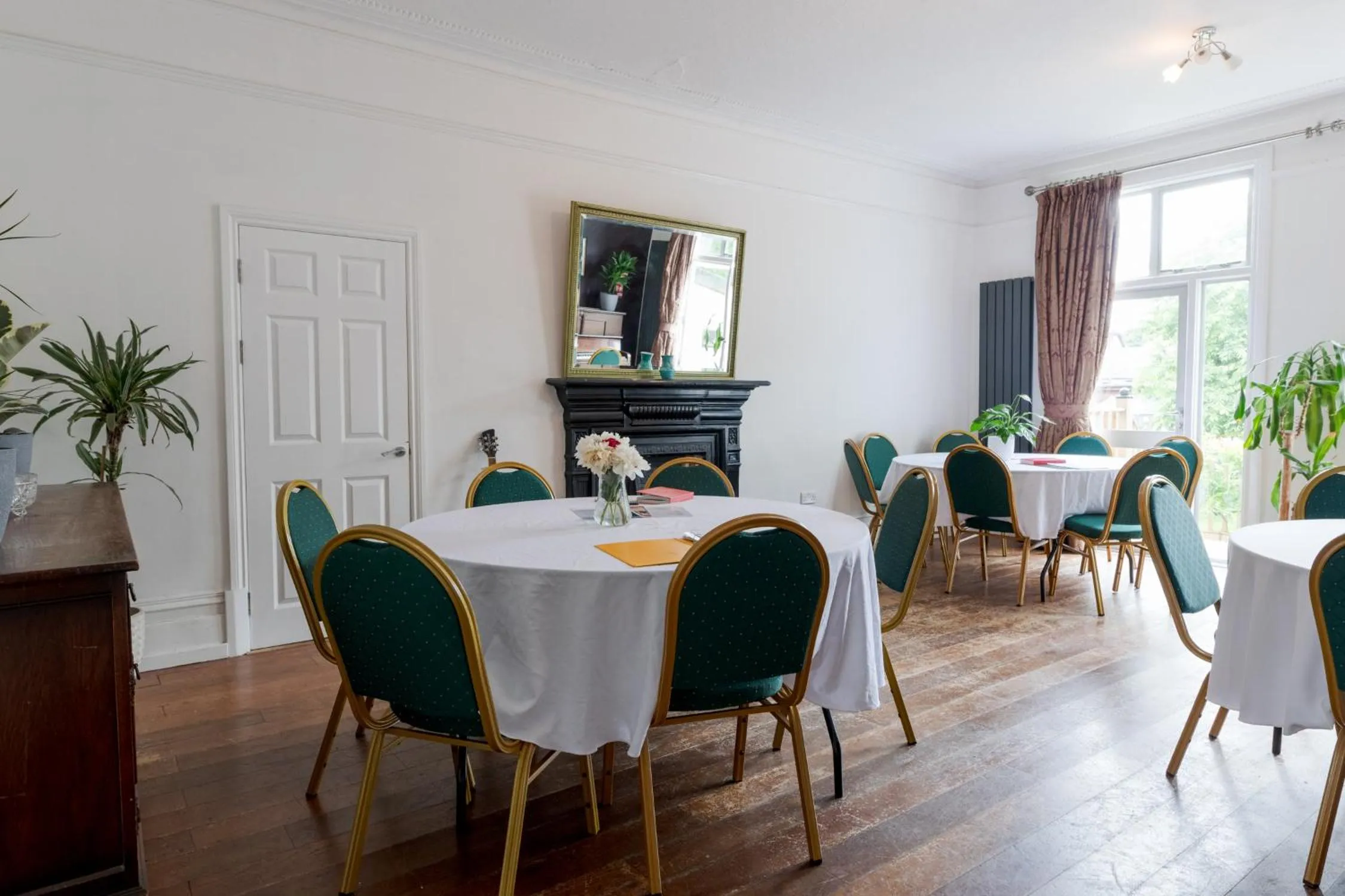 Living room in EBS London Stay