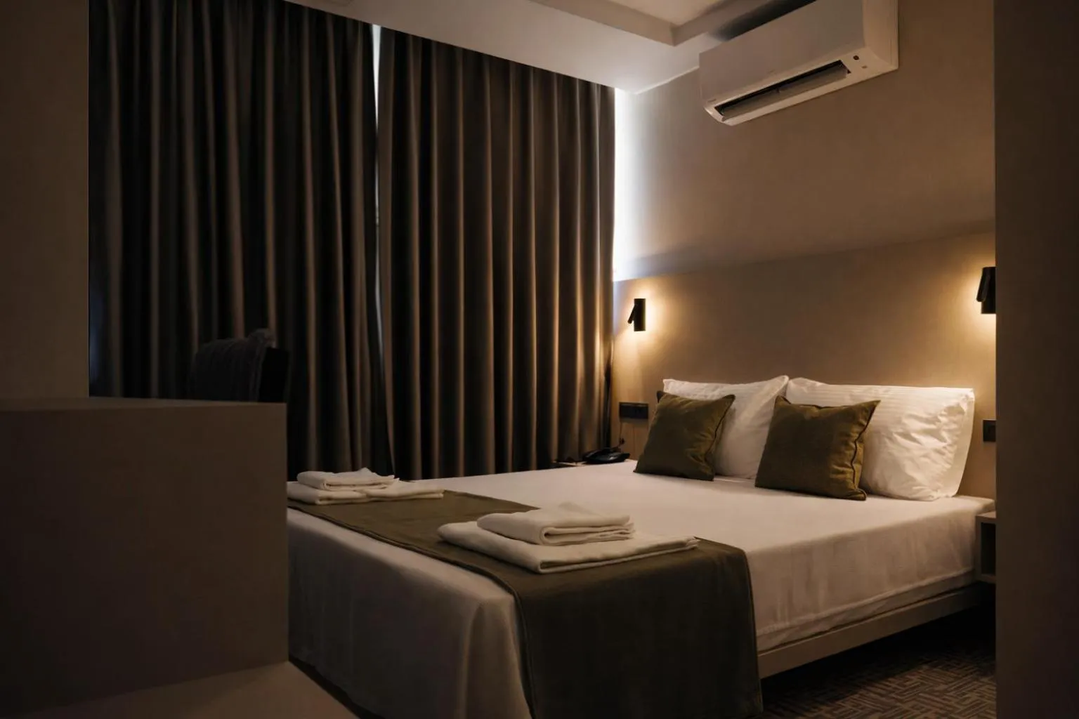 Bed in Bonnie City Hotel