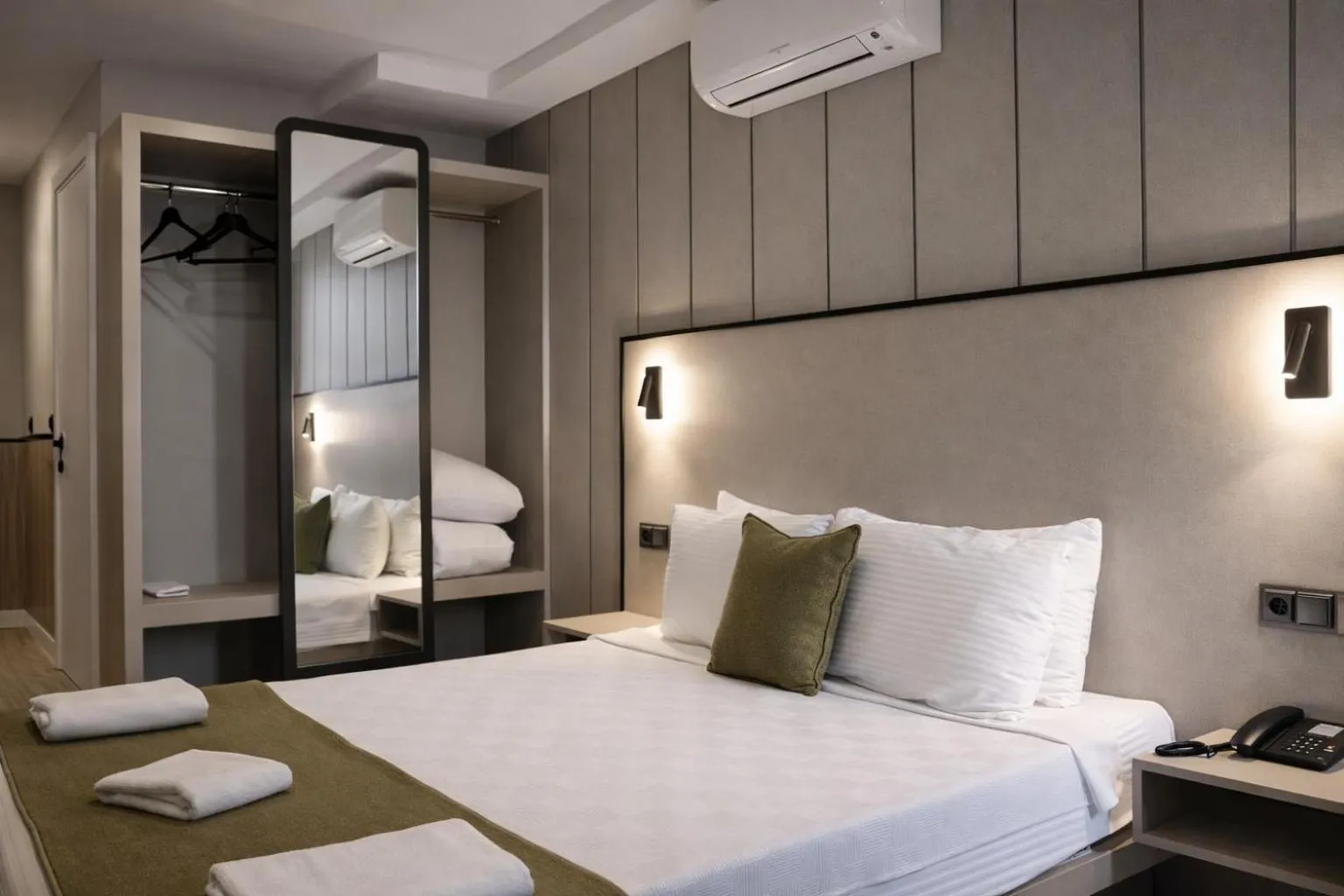 Bed in Bonnie City Hotel