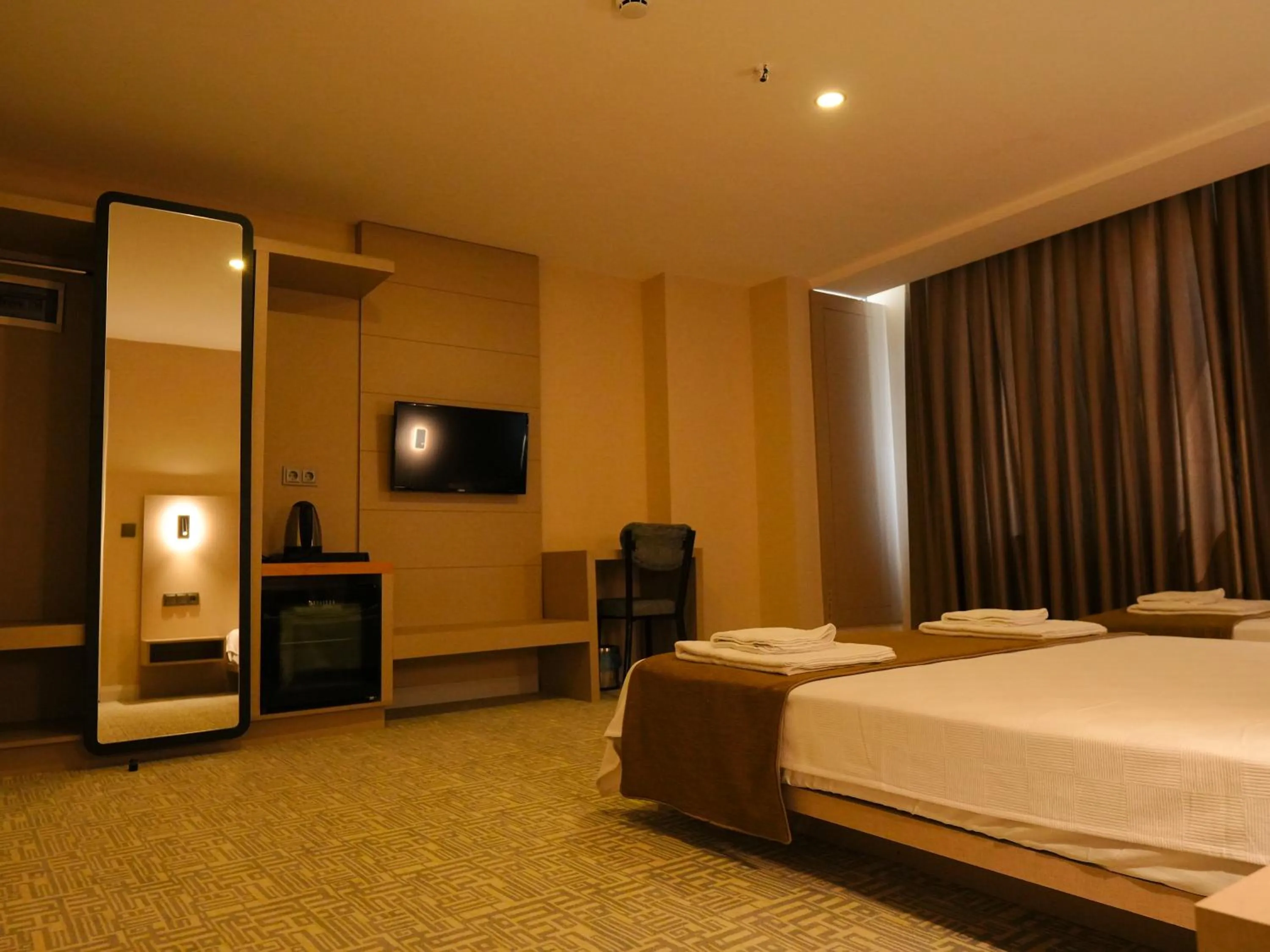 Photo of the whole room, Bed in Bonnie City Hotel