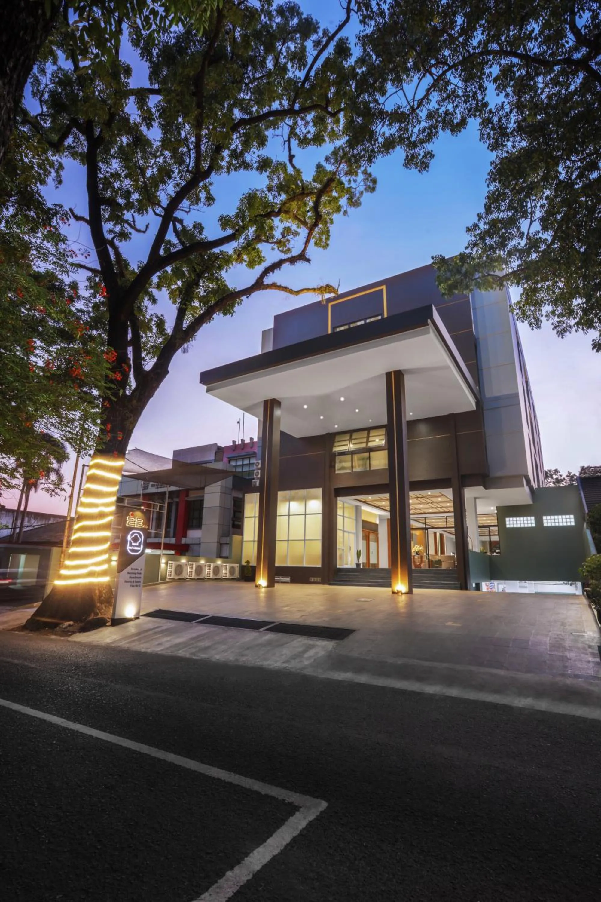 Property building in IB23 Inn Boutique Hotel