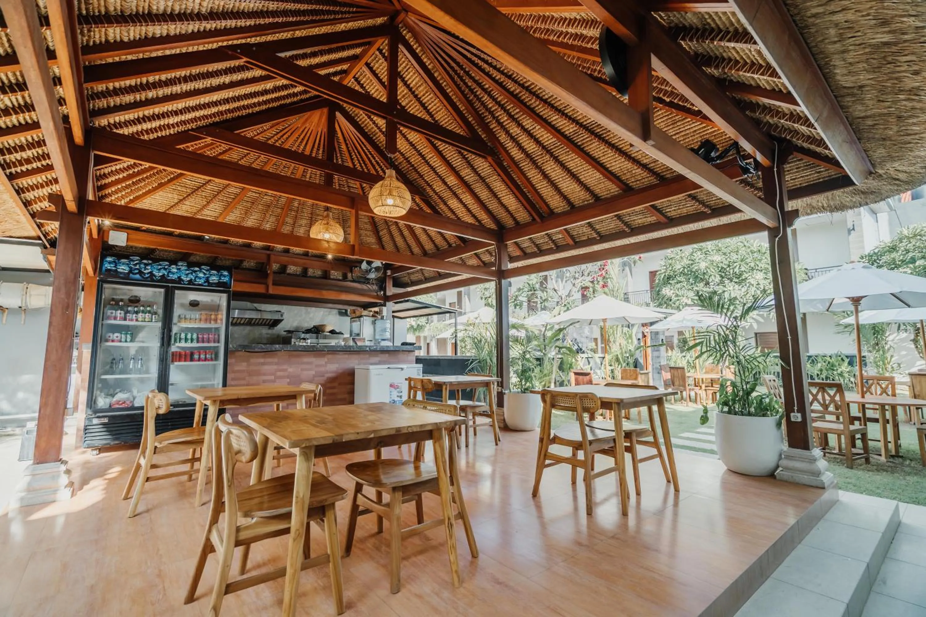 Restaurant/places to eat in You Suite Seminyak