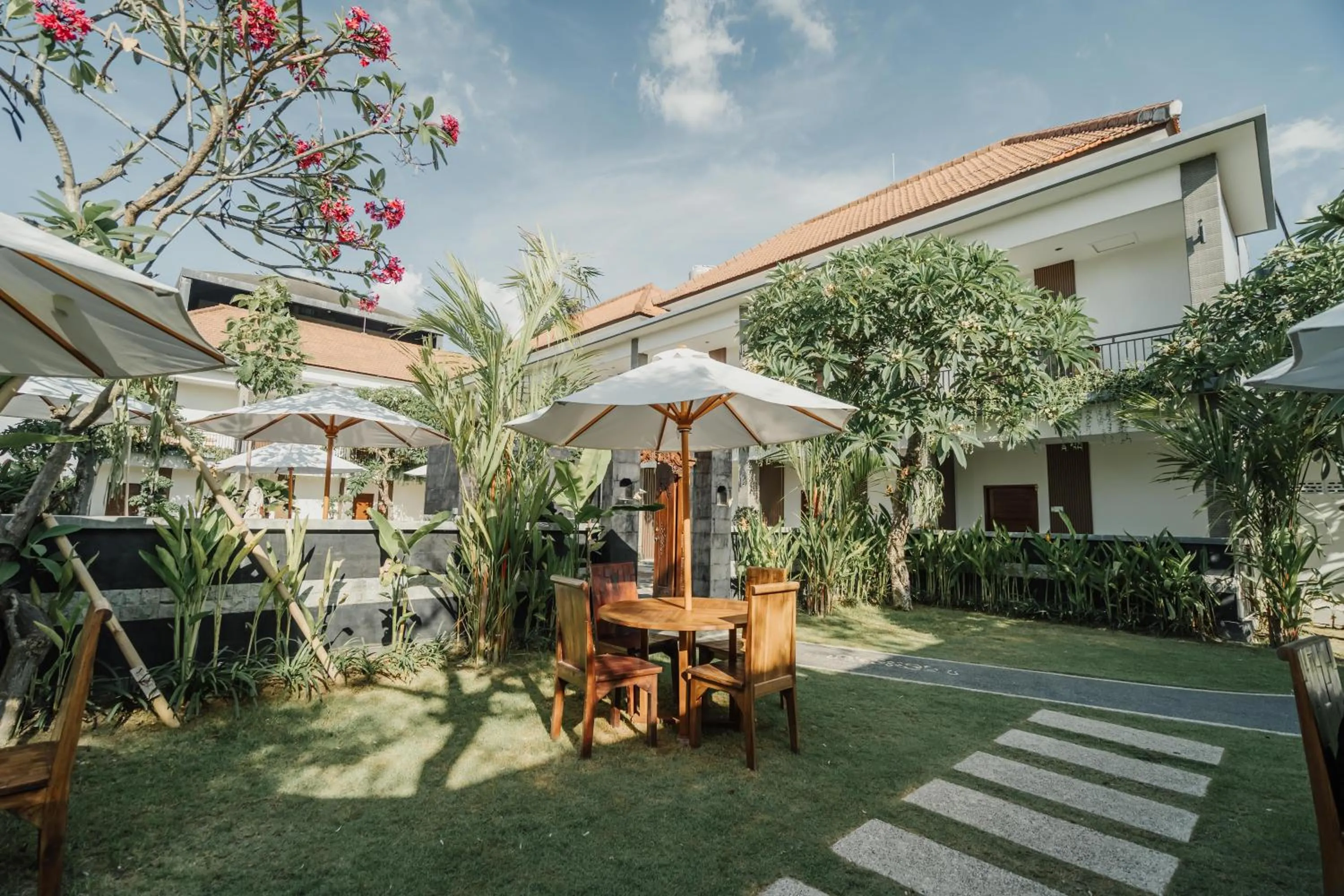 Garden in You Suite Seminyak