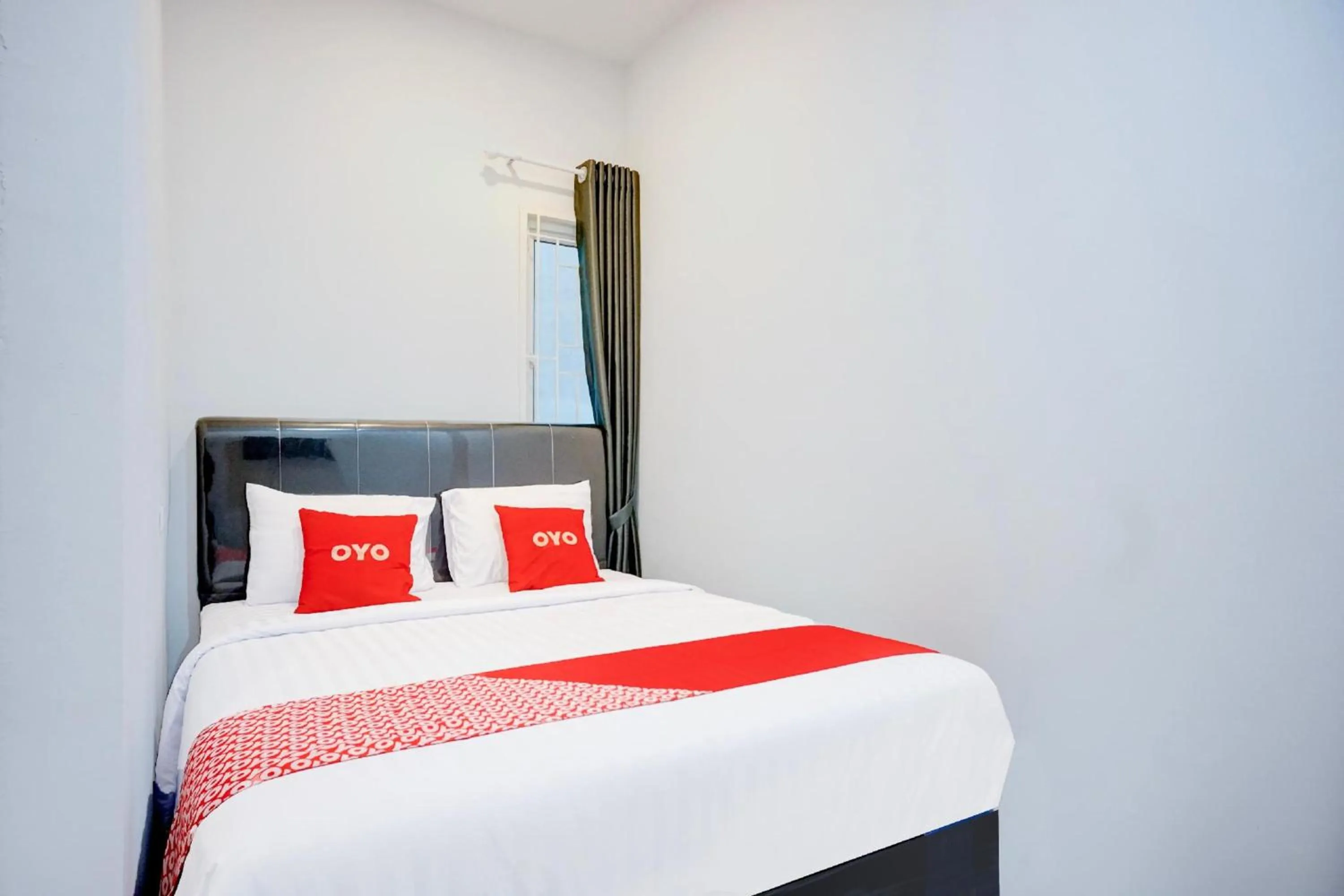 View (from property/room), Bed in Collection O Almasarra Residence Near Ring Road Medan