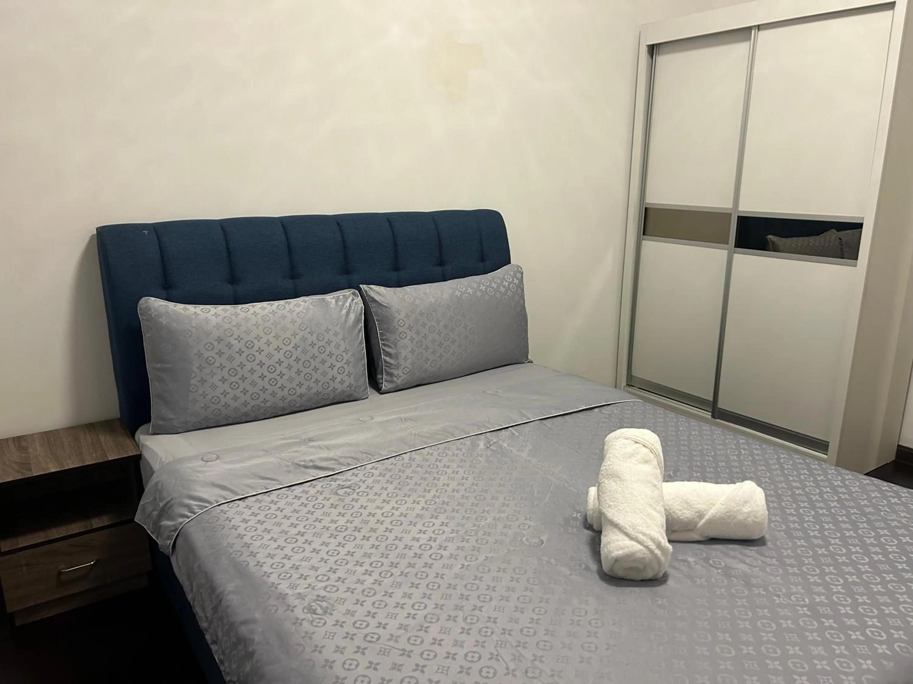 Bed in R&F Princess Cove Superior Homestay Nearby CIQ By Han Lin Sojourn