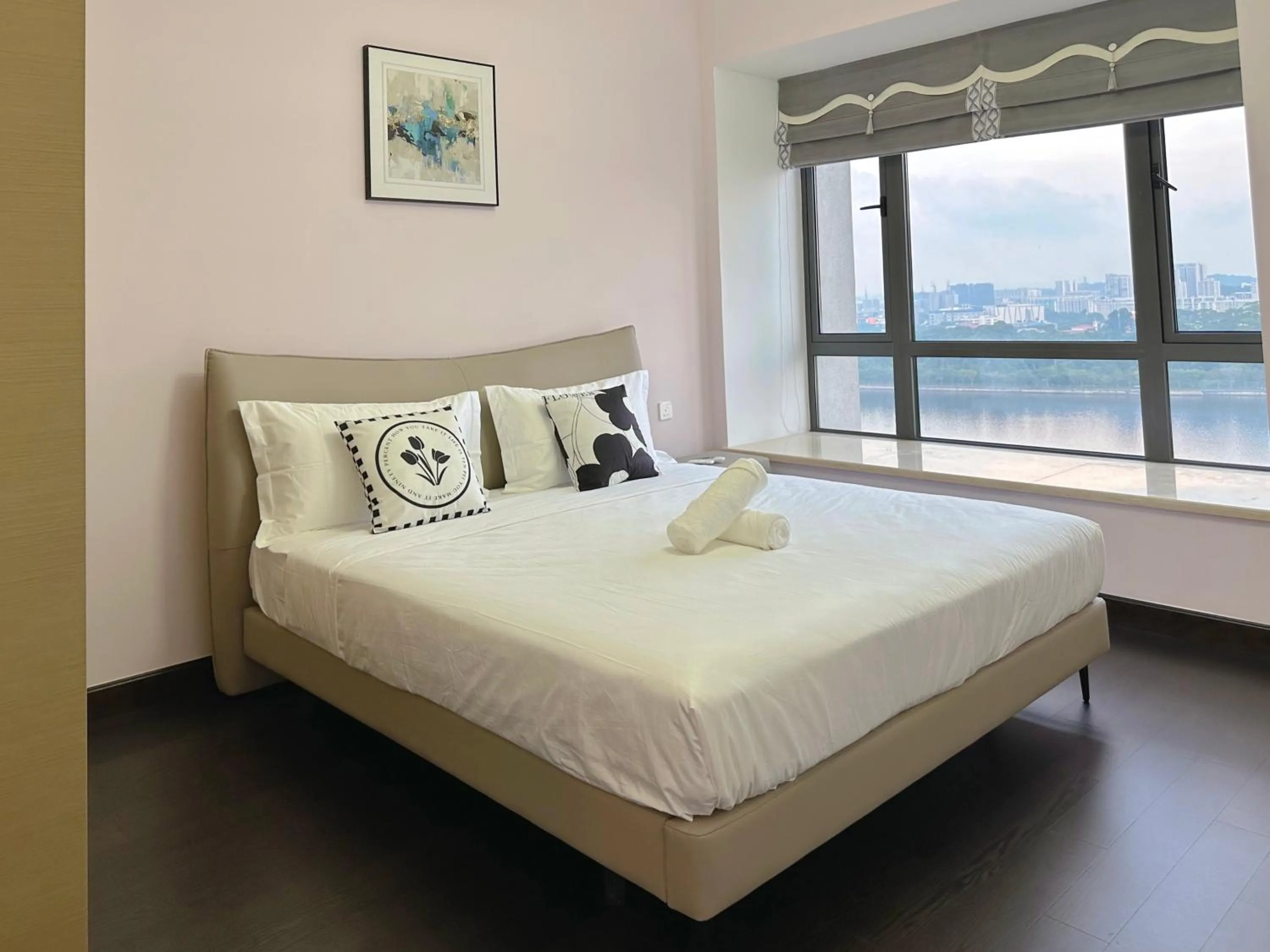 Bed in R&F Princess Cove Superior Homestay Nearby CIQ By Han Lin Sojourn