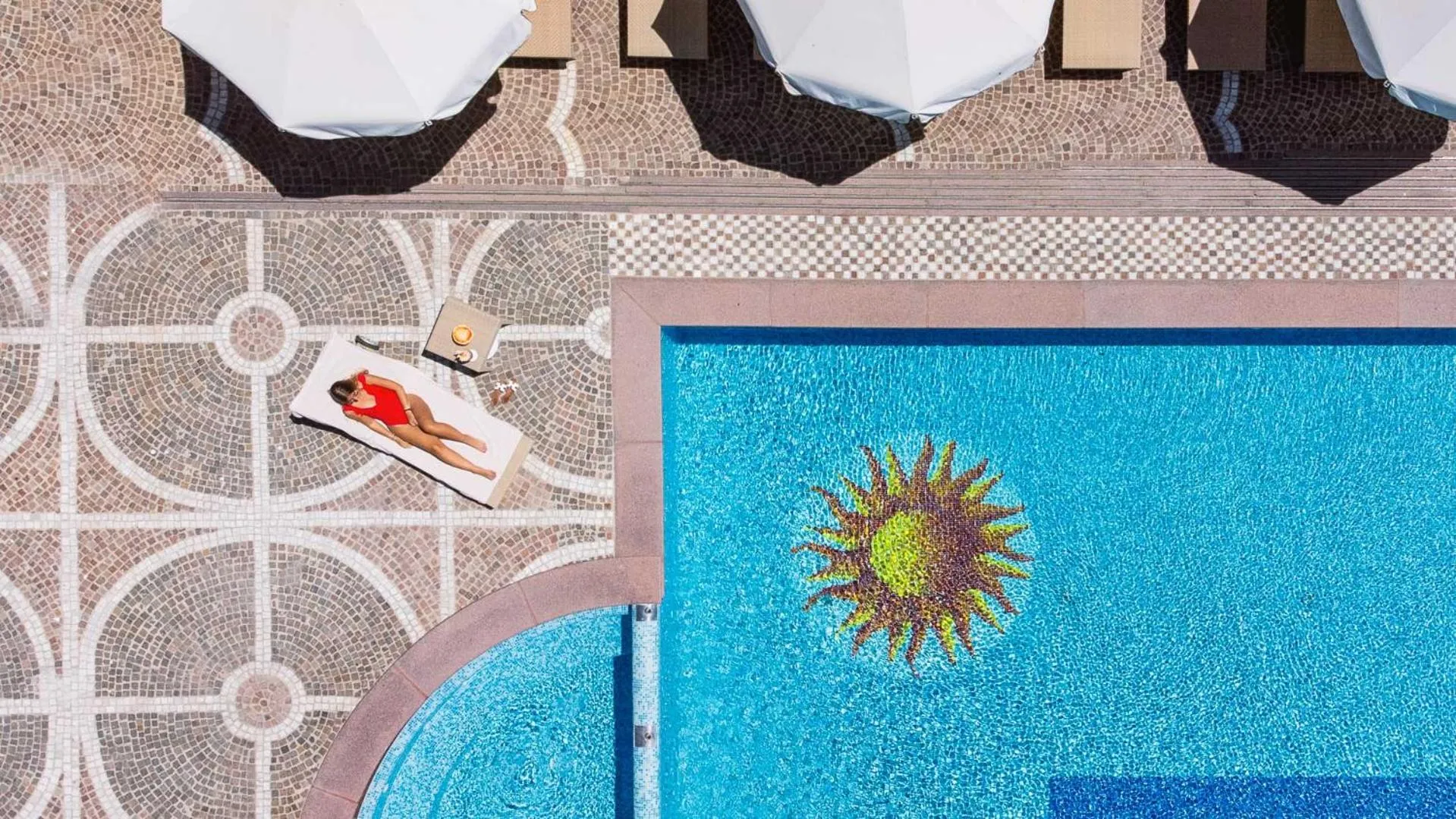 Swimming pool in Palace Hotel