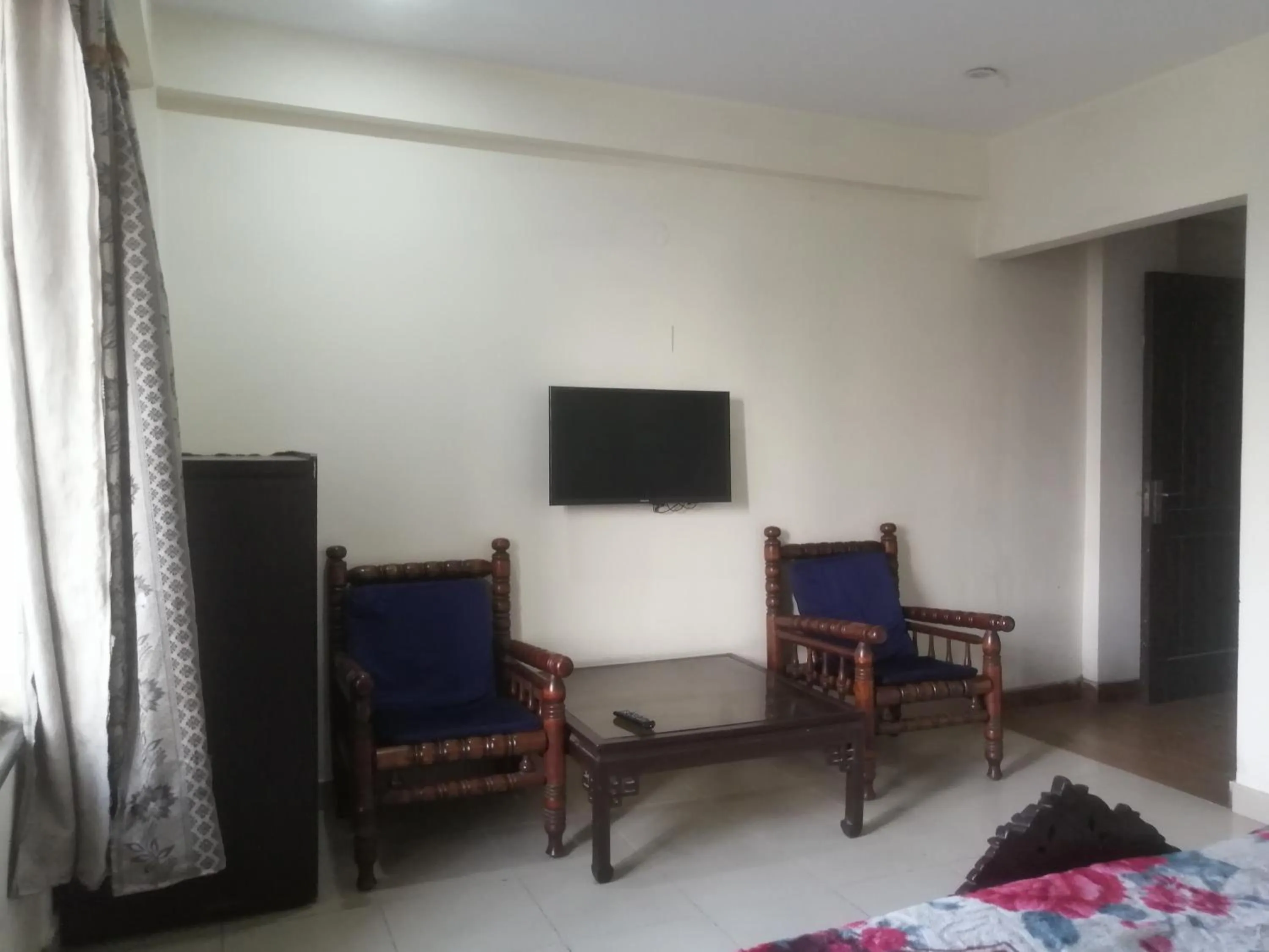 TV and multimedia in Fortville Hotel