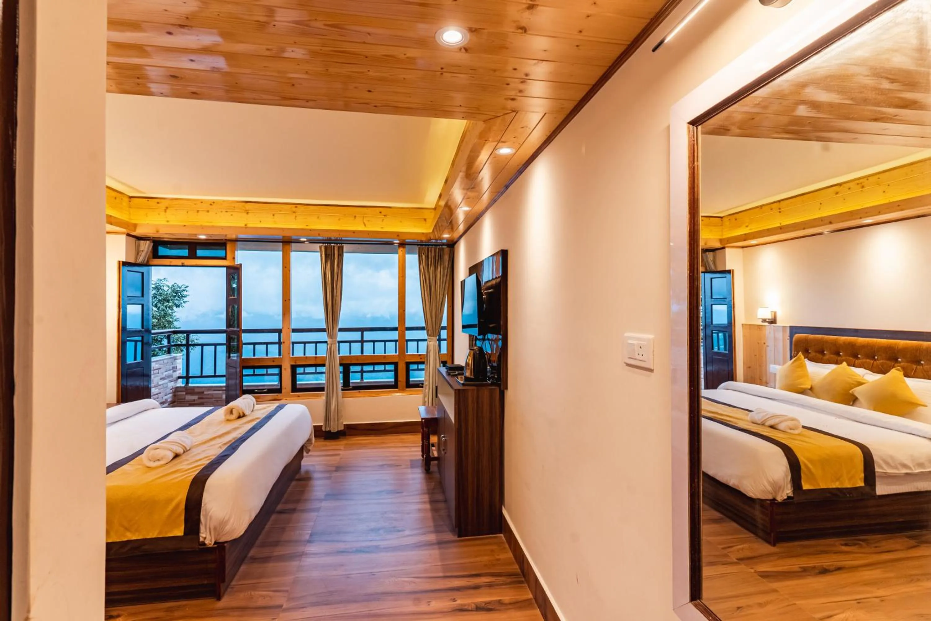Bedroom, Bed in The Golden Retreat Hotel in Pelling