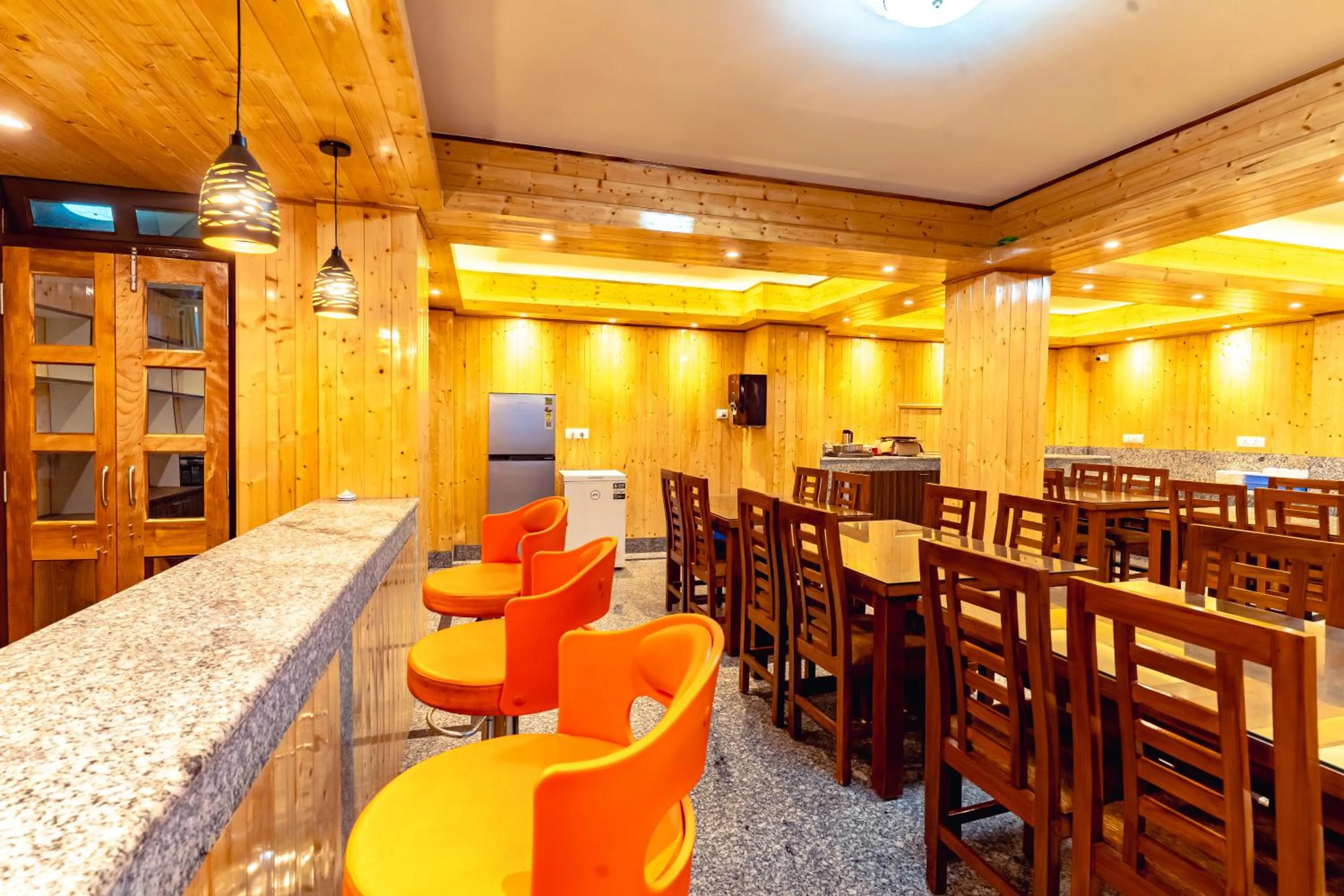 Restaurant/places to eat in The Golden Retreat Hotel in Pelling