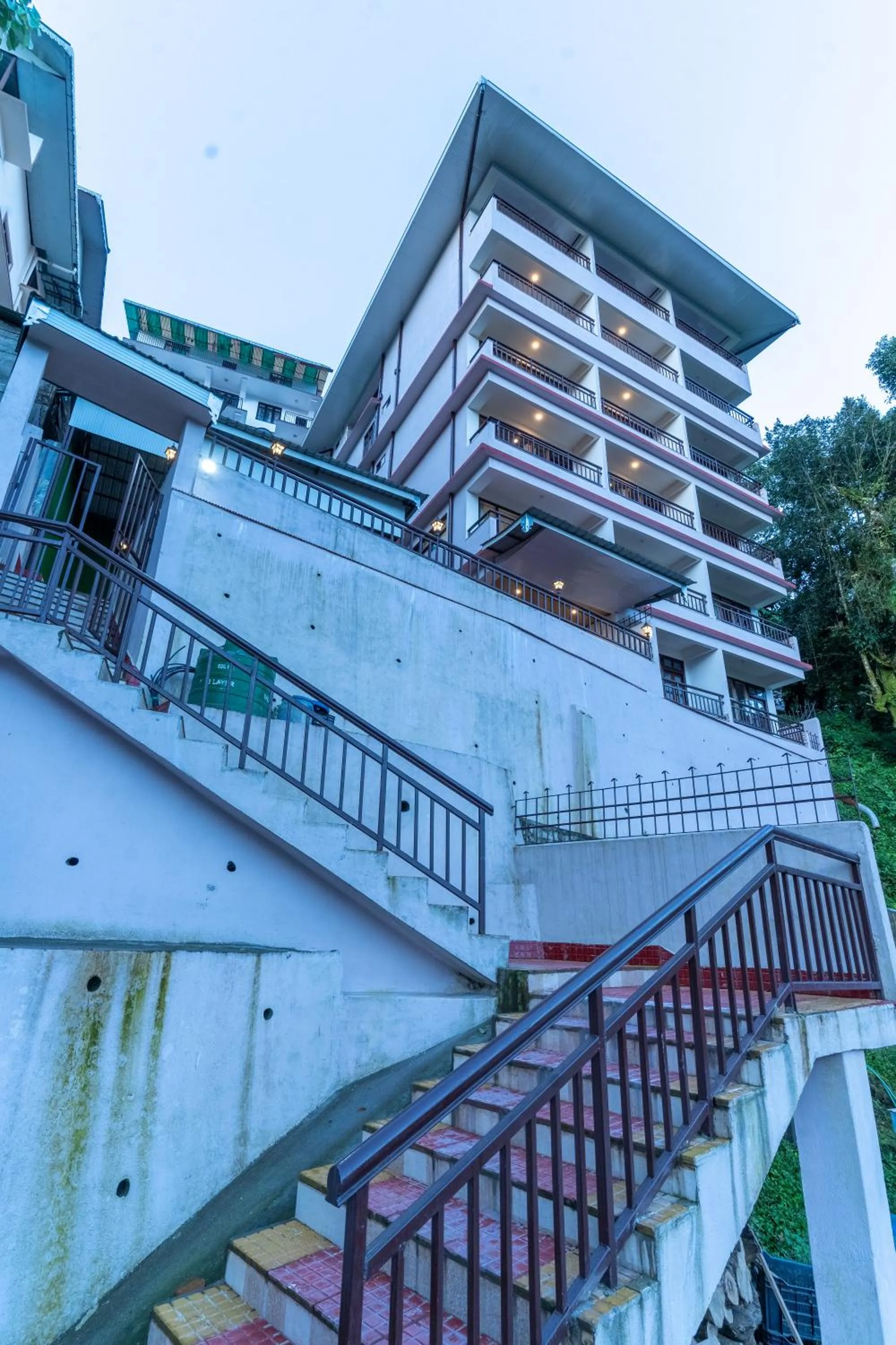Property building in The Golden Retreat Hotel in Pelling