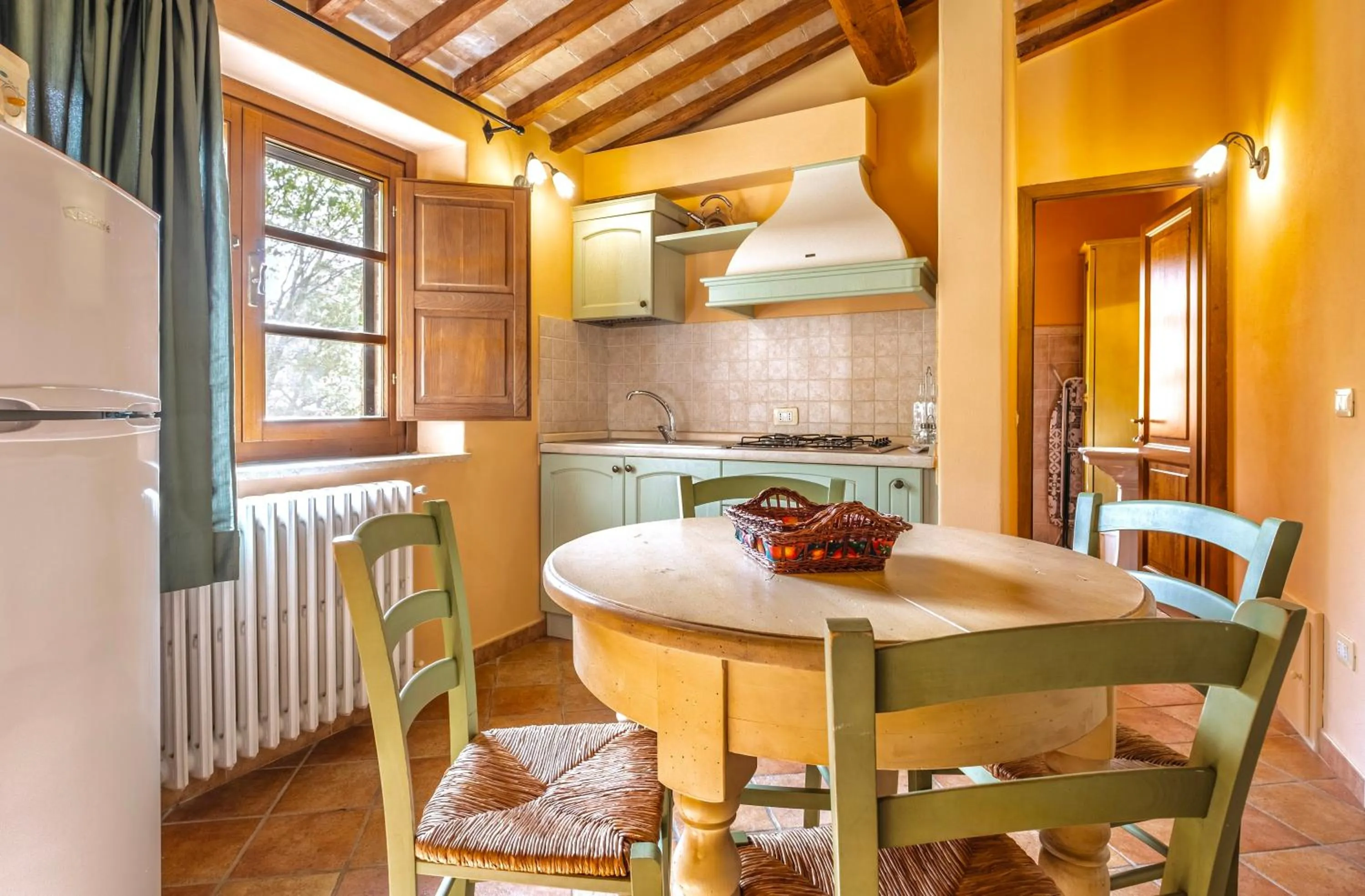 Living room in Residence with swimming-pool and thermal pools in Sorano