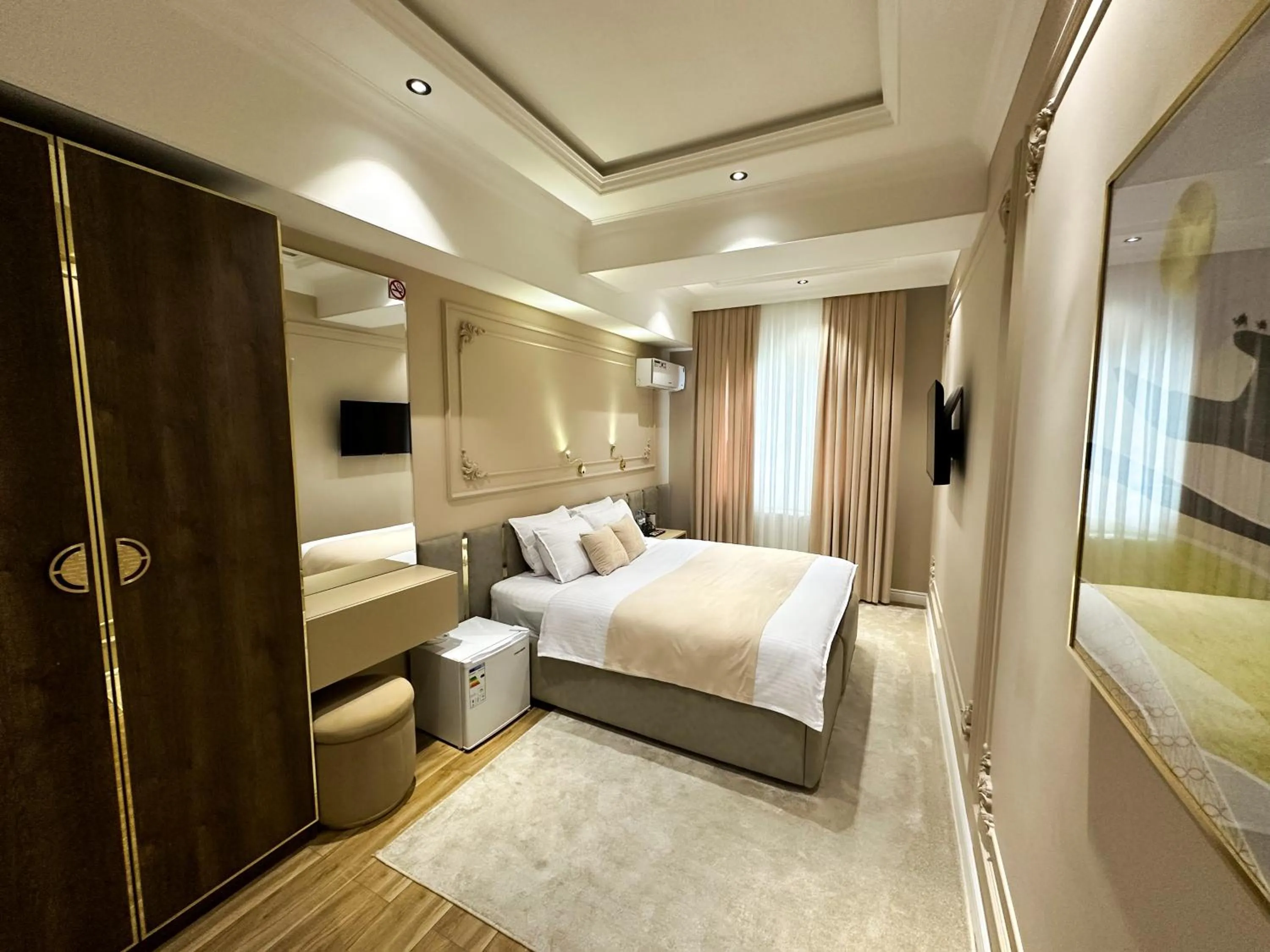 Deluxe Double Room - single occupancy in Qadim Hotel