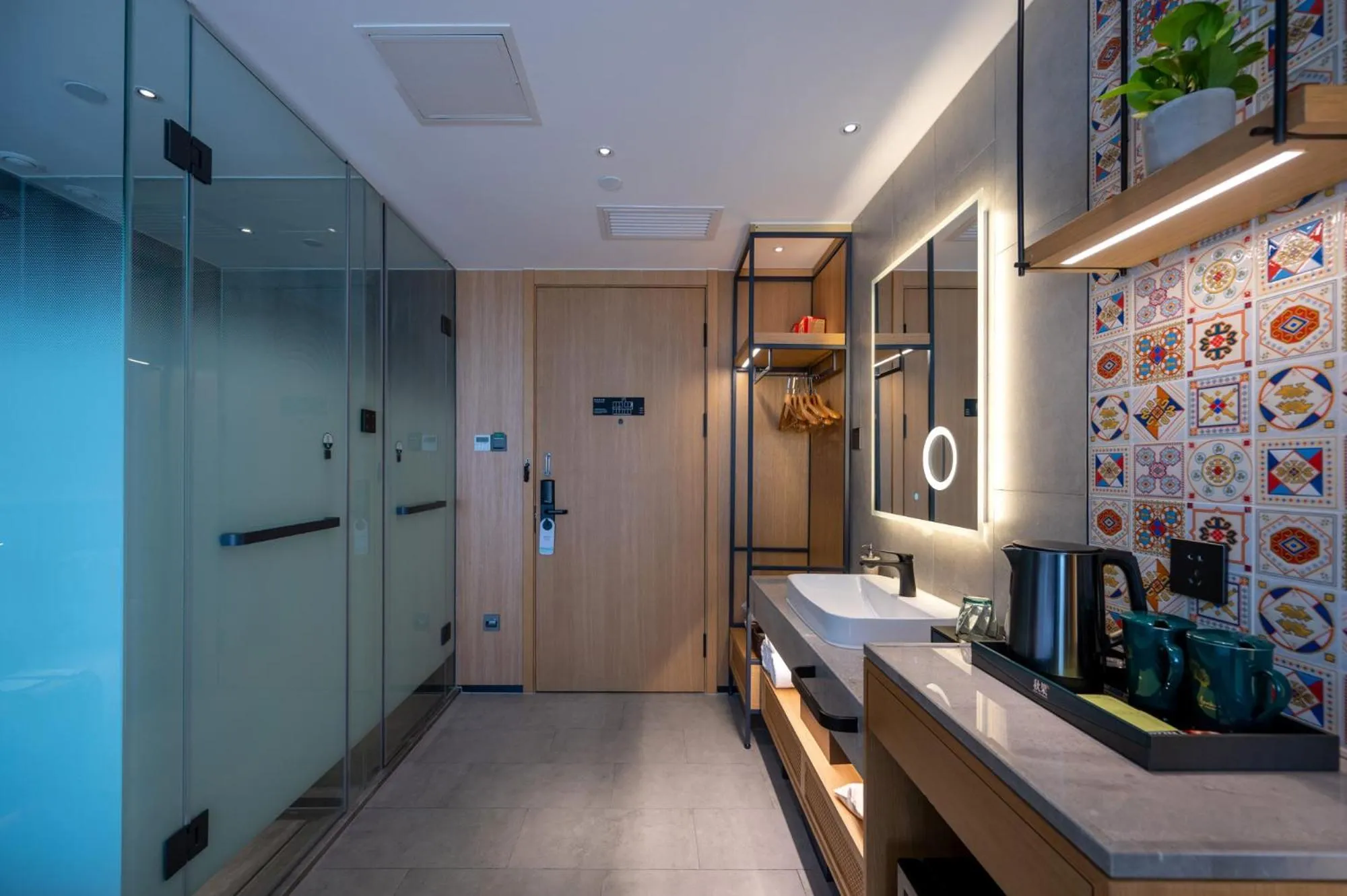 minibar in True Go Hotel Beijing Jianguomen Pediatric Institute