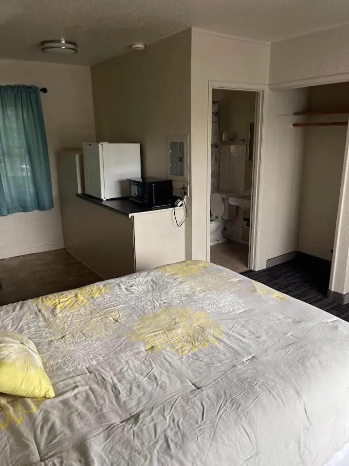 Legend Motel