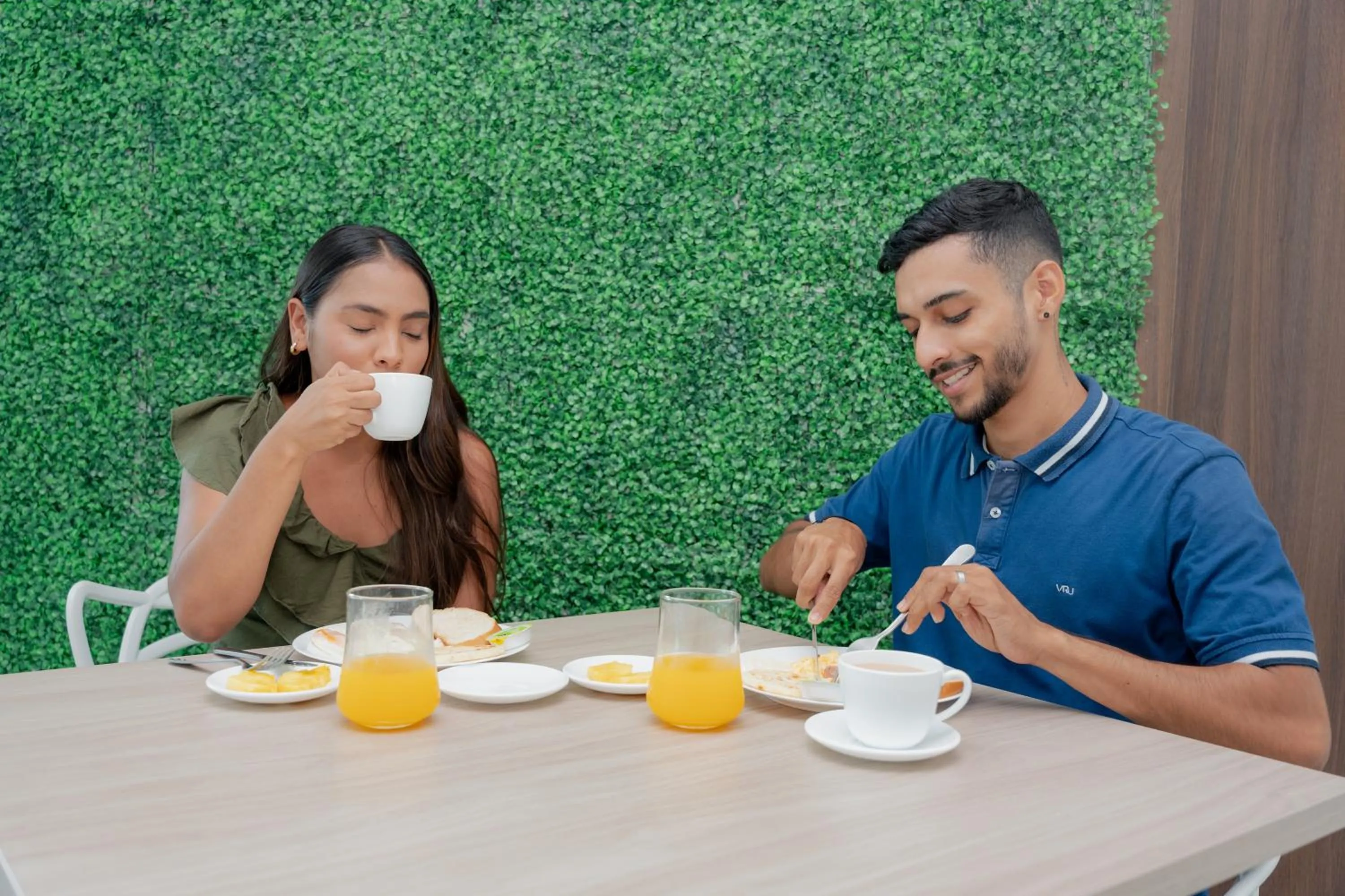 Restaurant/places to eat in Hotel Aguamarina