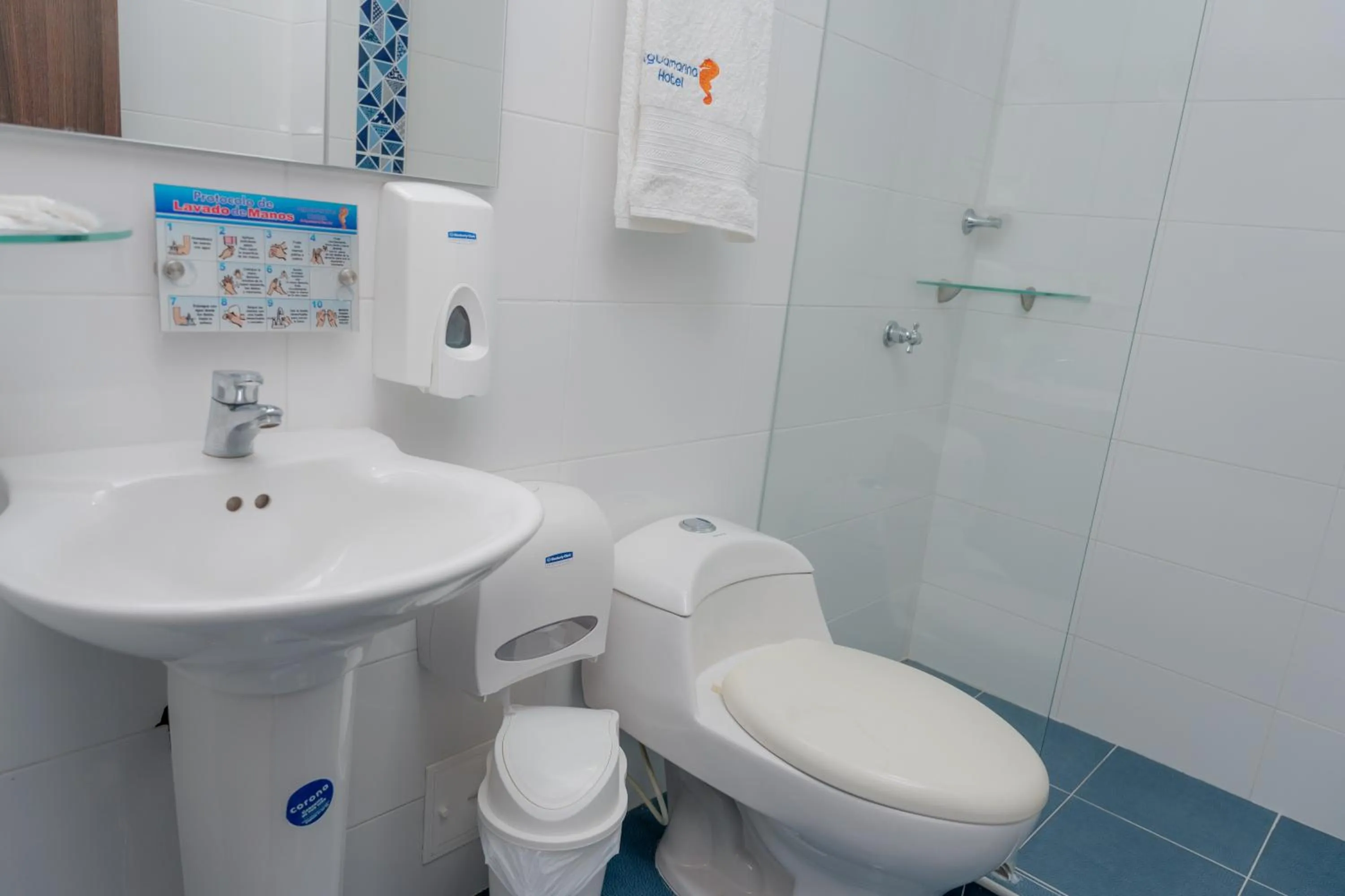 Bathroom in Hotel Aguamarina