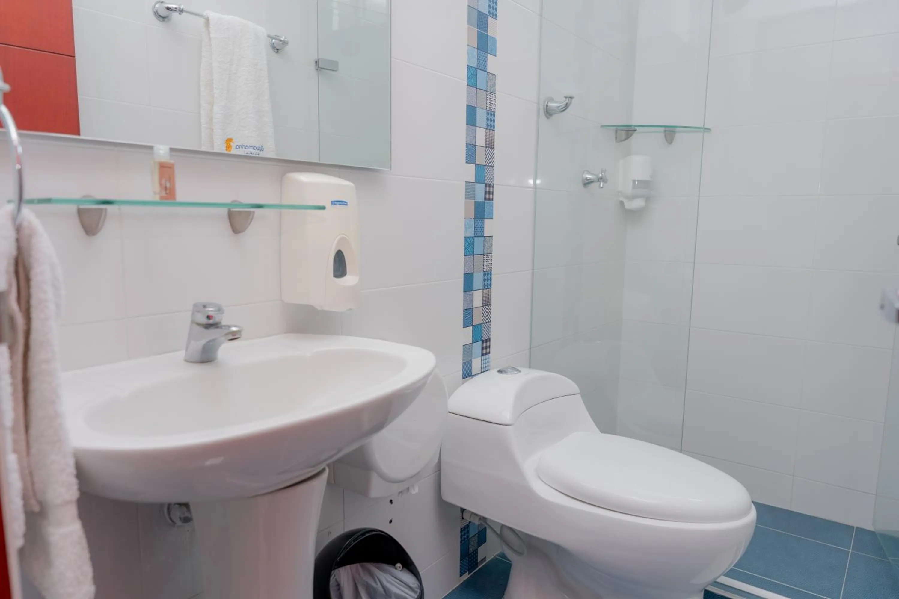 Bathroom in Hotel Aguamarina