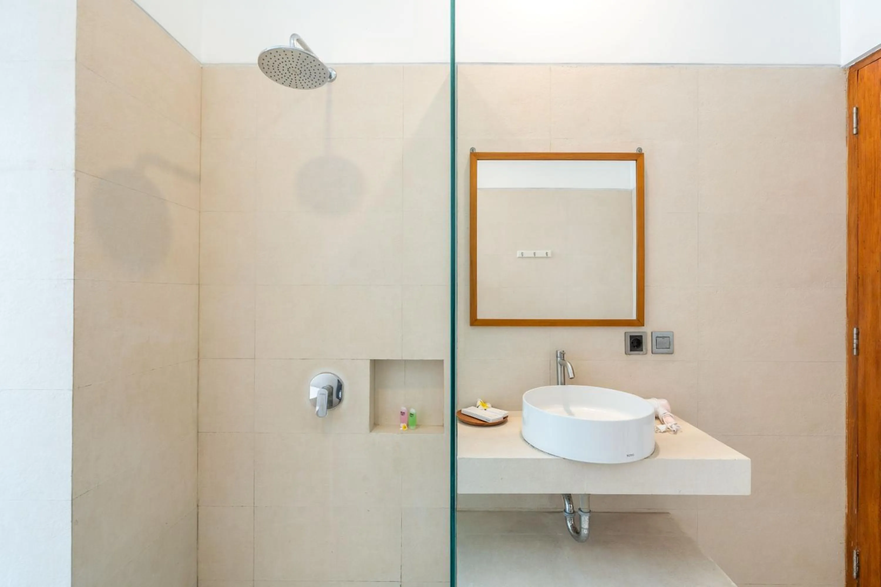 Shower in Villa Felicia Canggu By Moria
