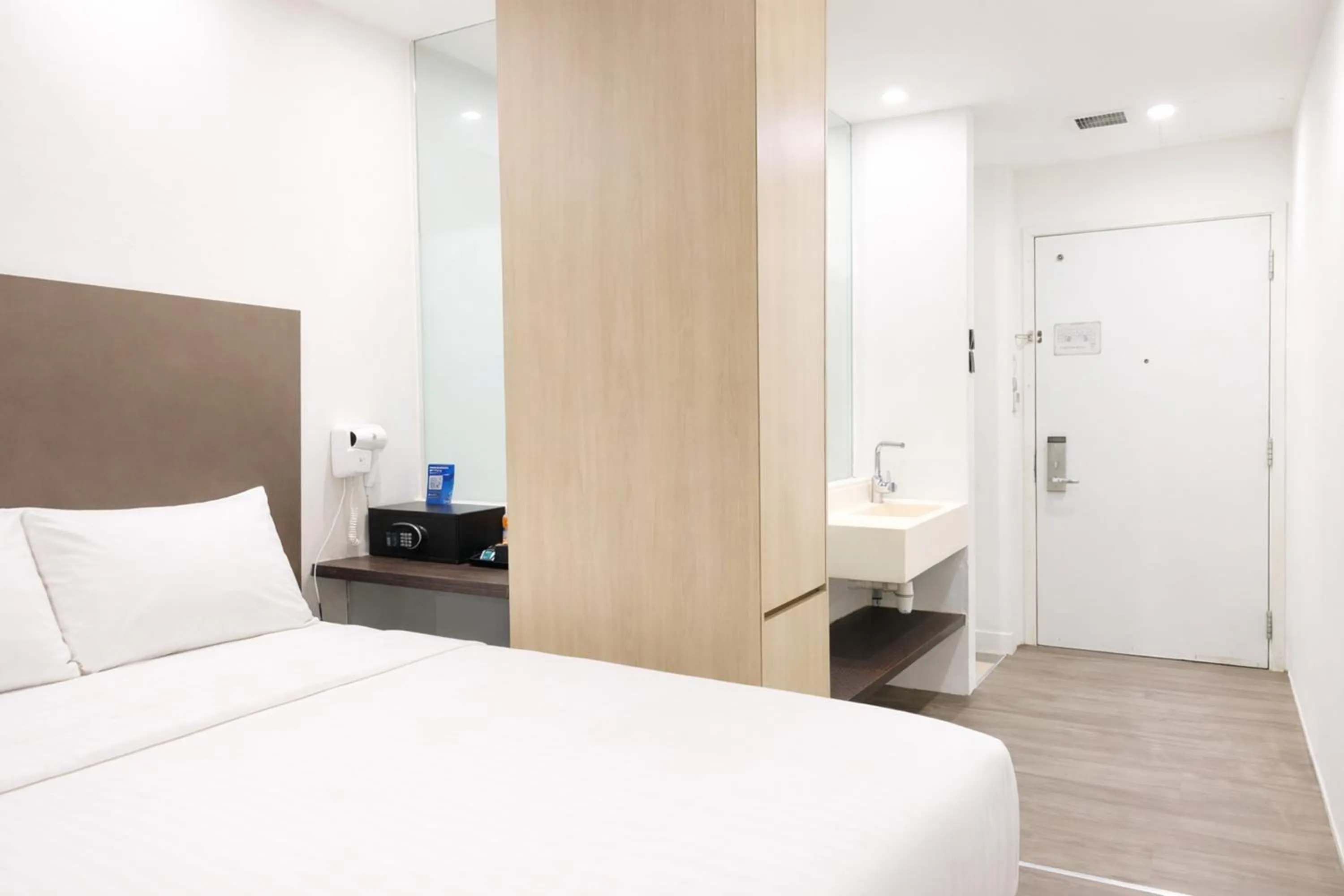 Bed in A Hotel Dickson