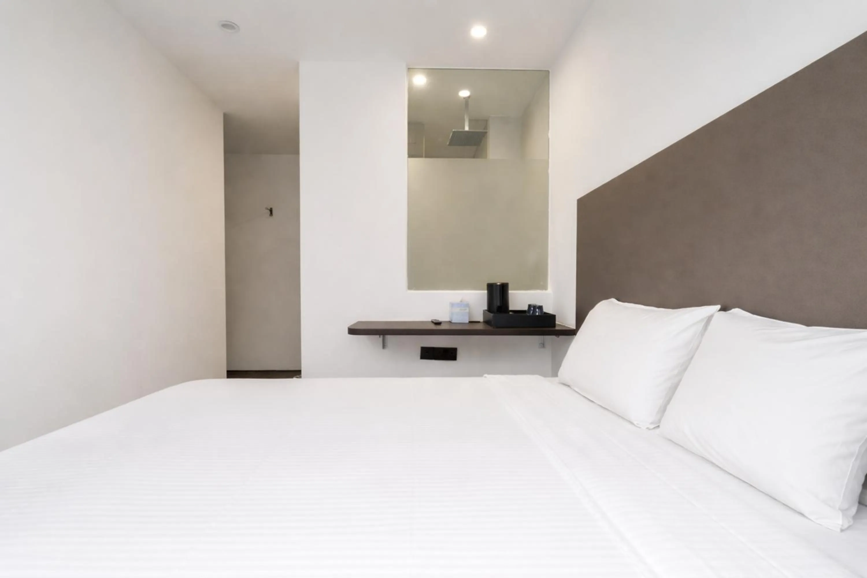 Bed in A Hotel Dickson