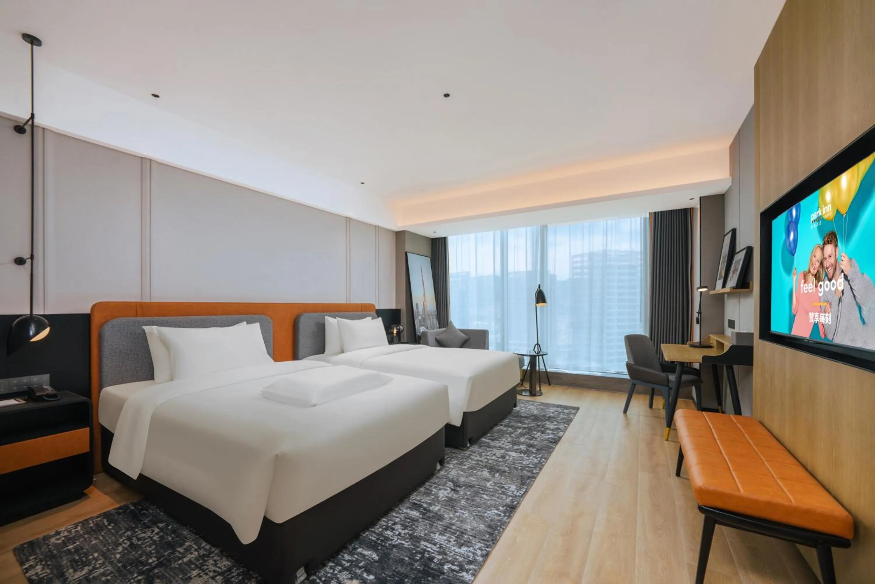 Photo of the whole room, Bed in Park Inn by Radisson Hangzhou Fuyang Wildlife