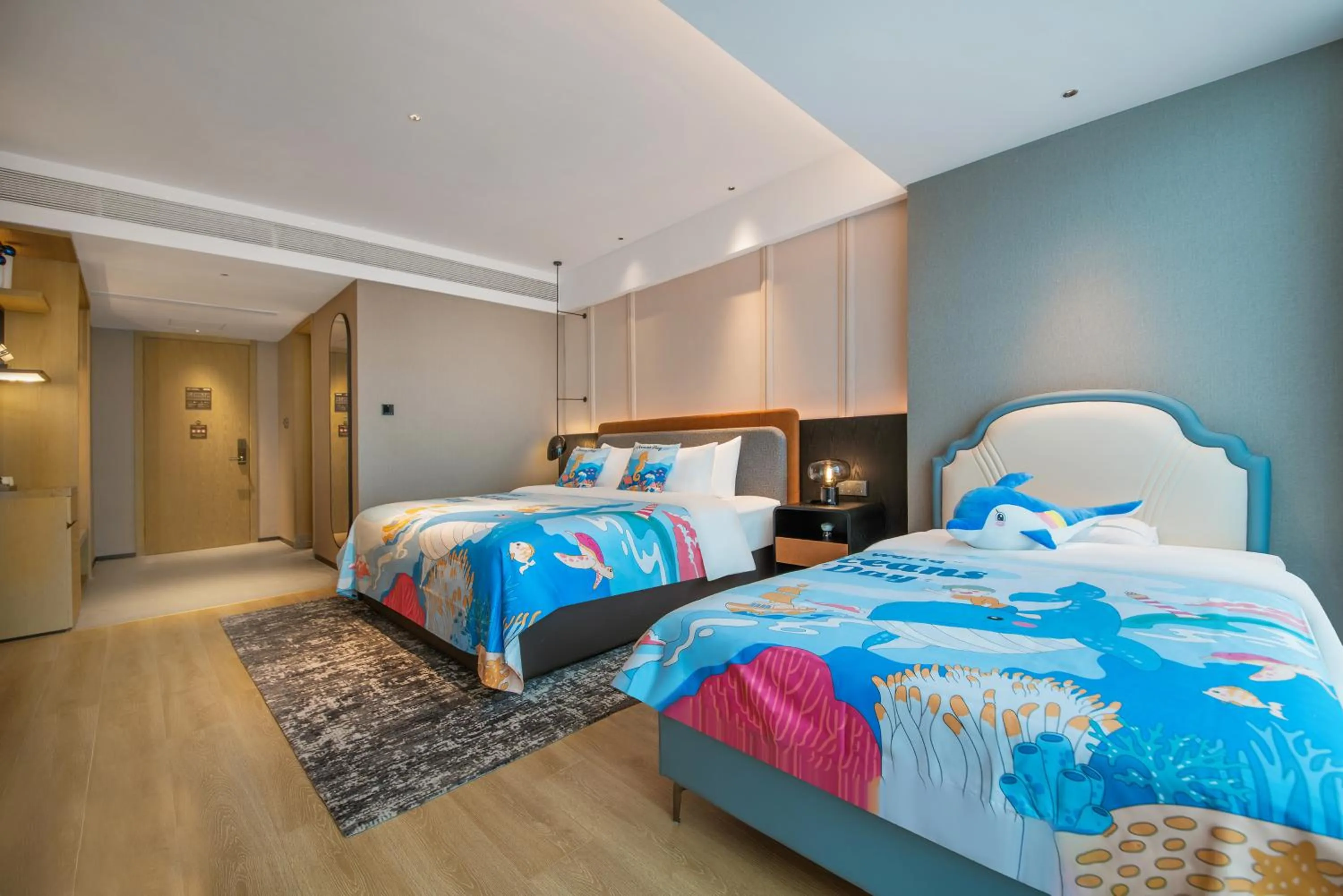 Photo of the whole room, Bed in Park Inn by Radisson Hangzhou Fuyang Wildlife