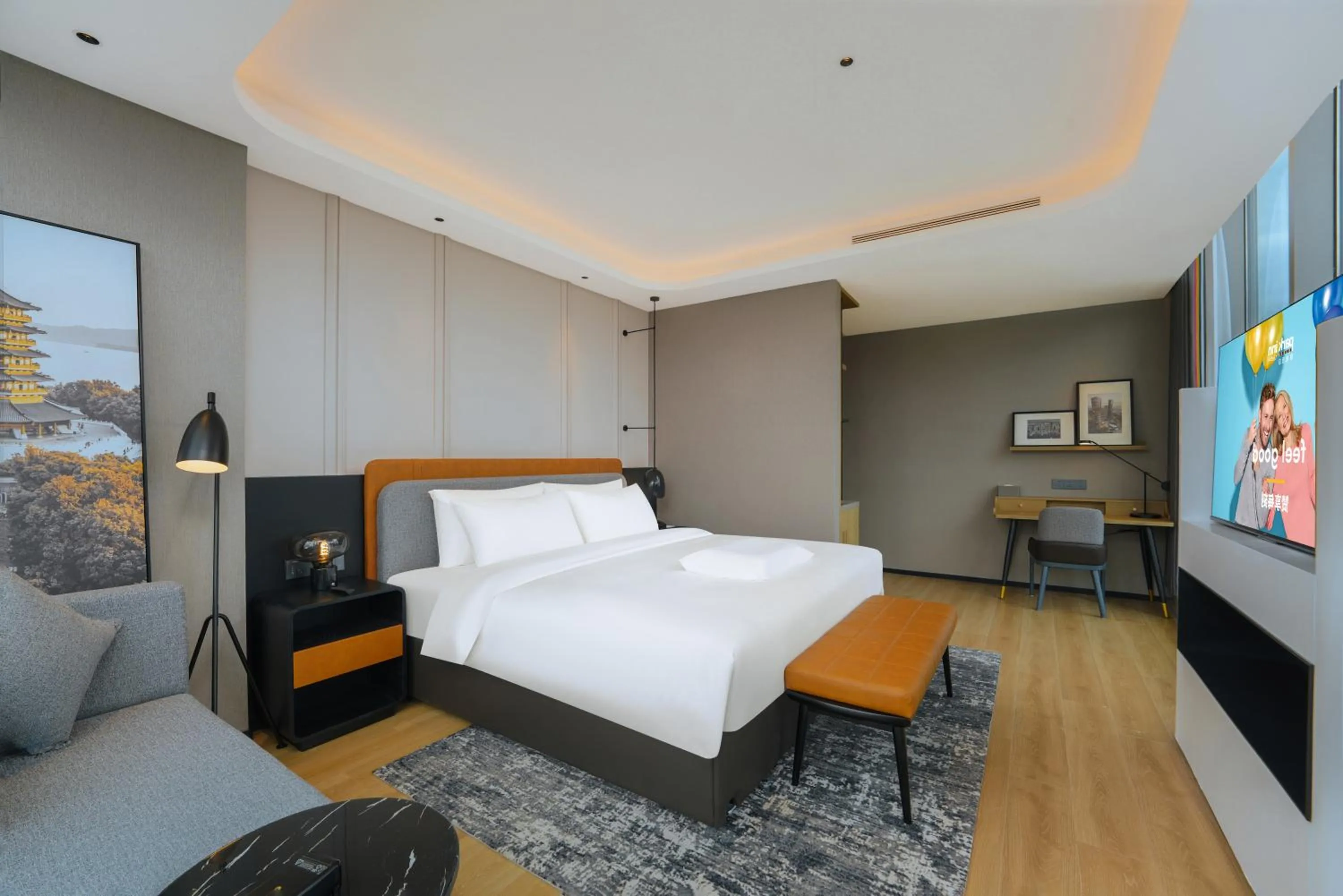 Photo of the whole room, Bed in Park Inn by Radisson Hangzhou Fuyang Wildlife