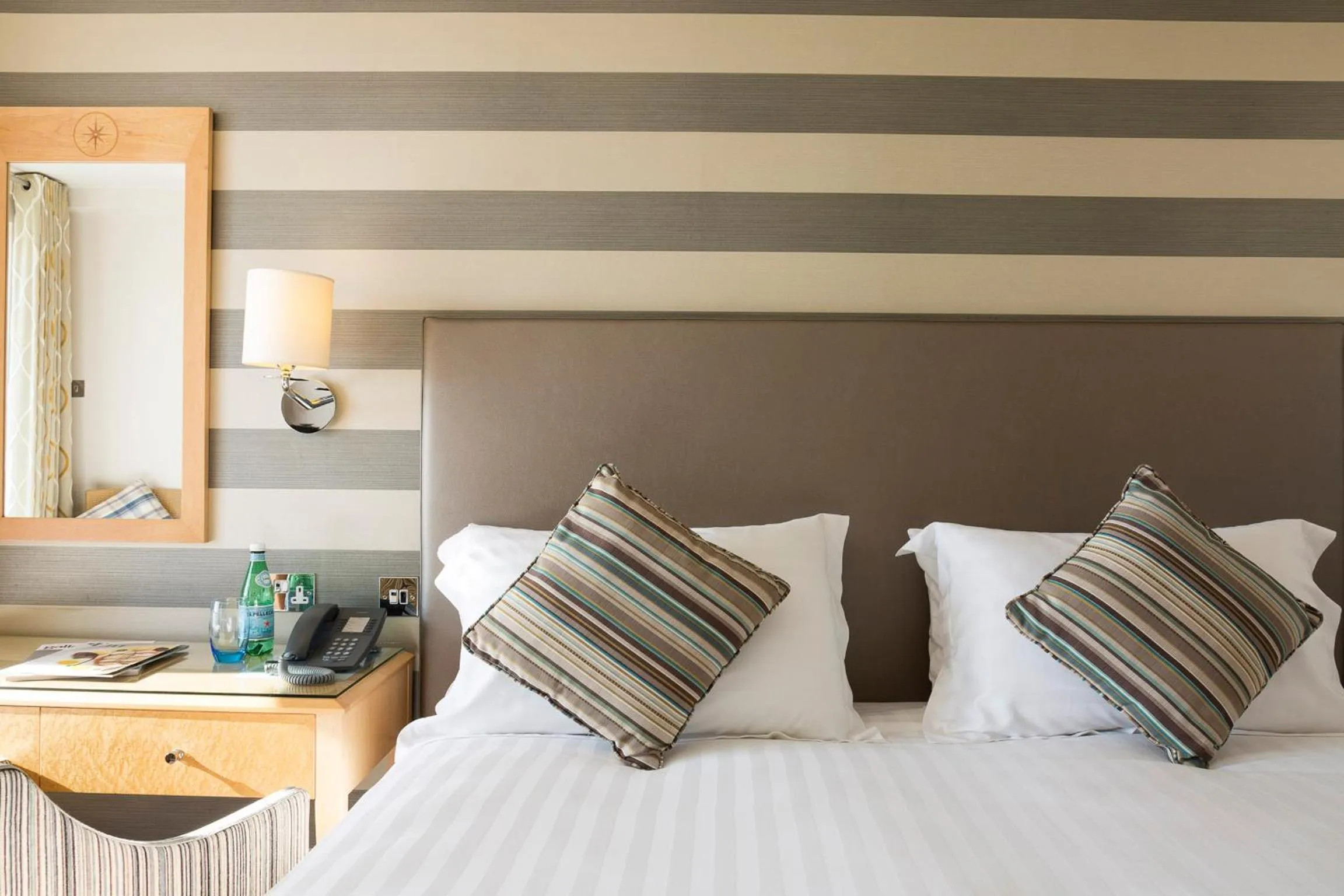 Bedroom, Bed in Golden Sands