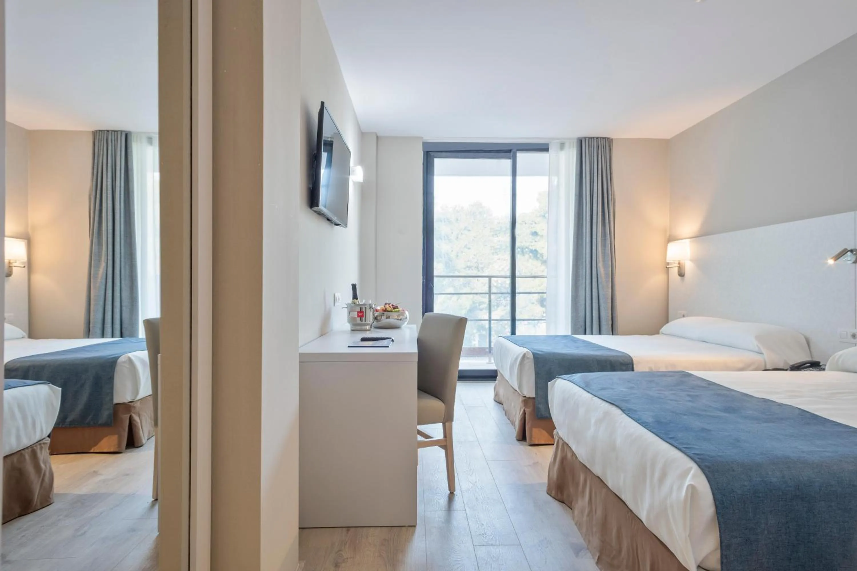 Photo of the whole room, Bed in Hotel Best Sol D´Or