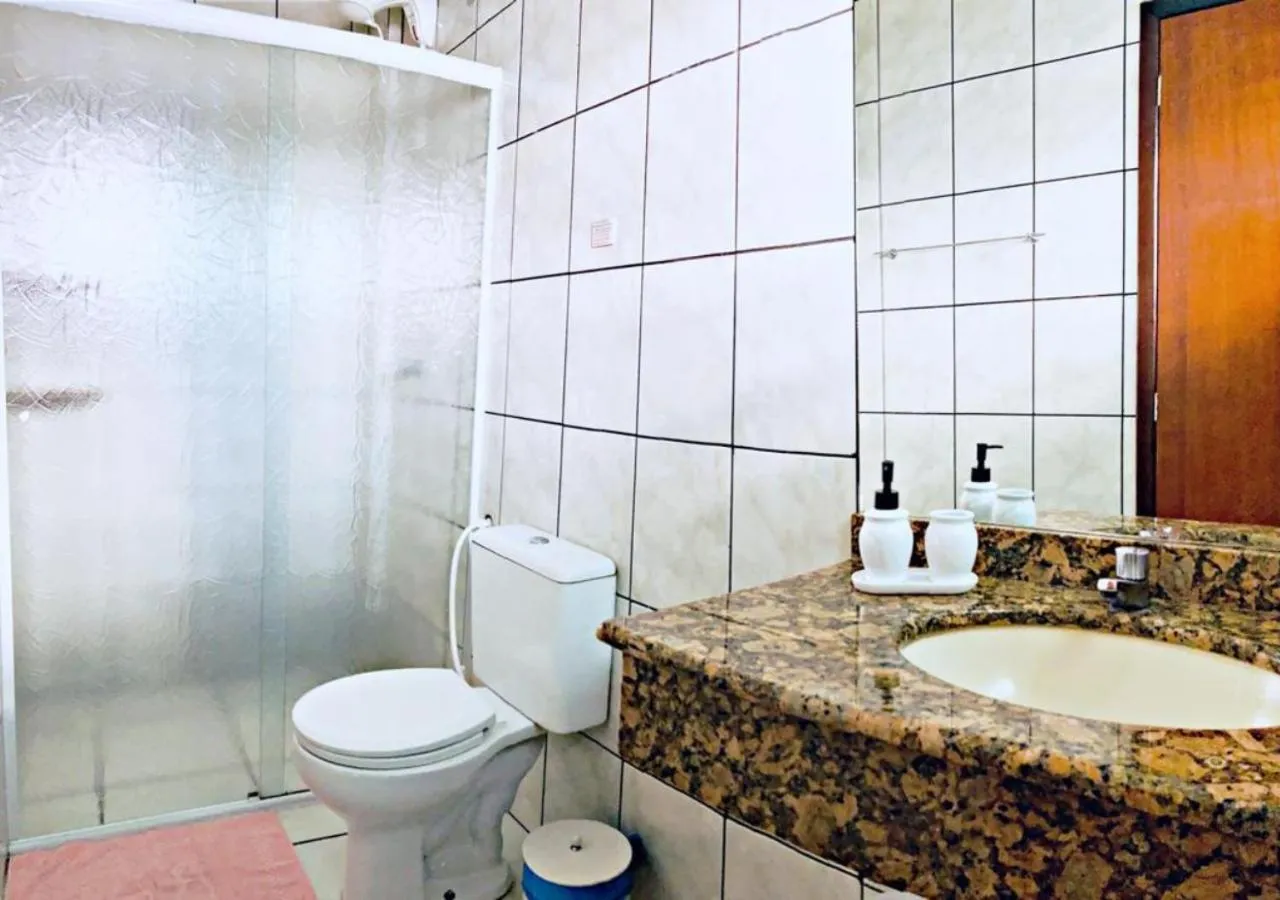 Shower in Pousada Enseada dos Golfinhos