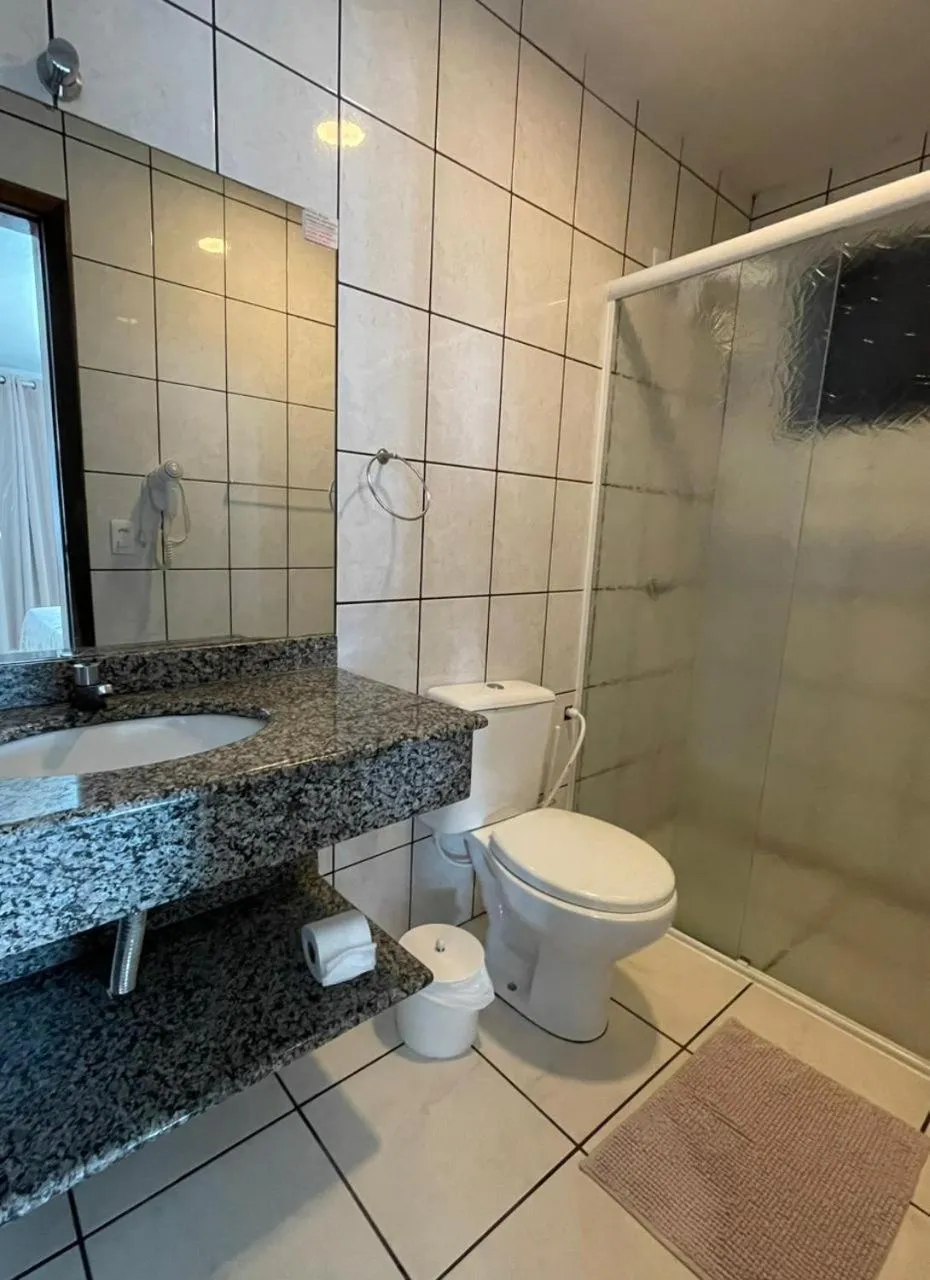 Bathroom in Pousada Enseada dos Golfinhos