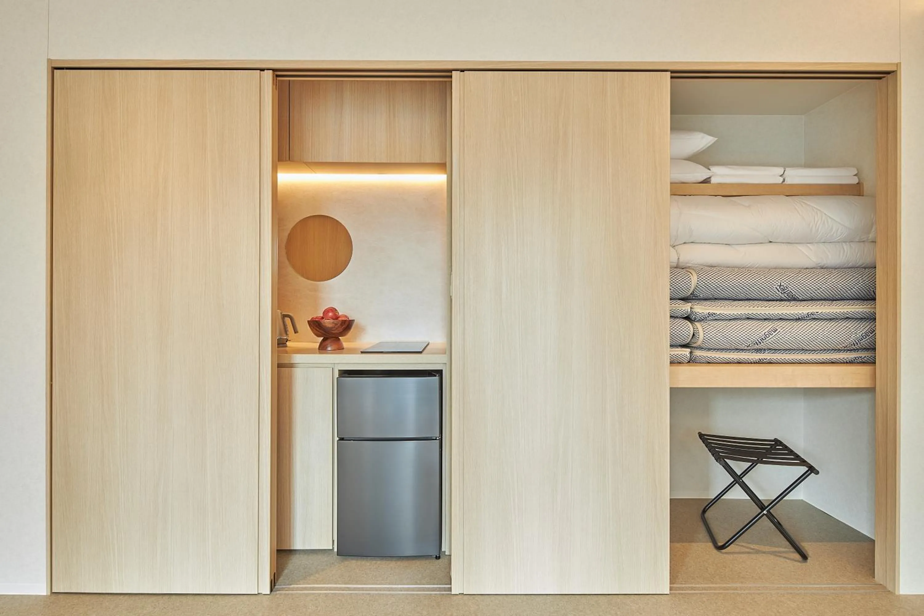 Photo of the whole room in FAV LUX Kagoshima Tenmonkan