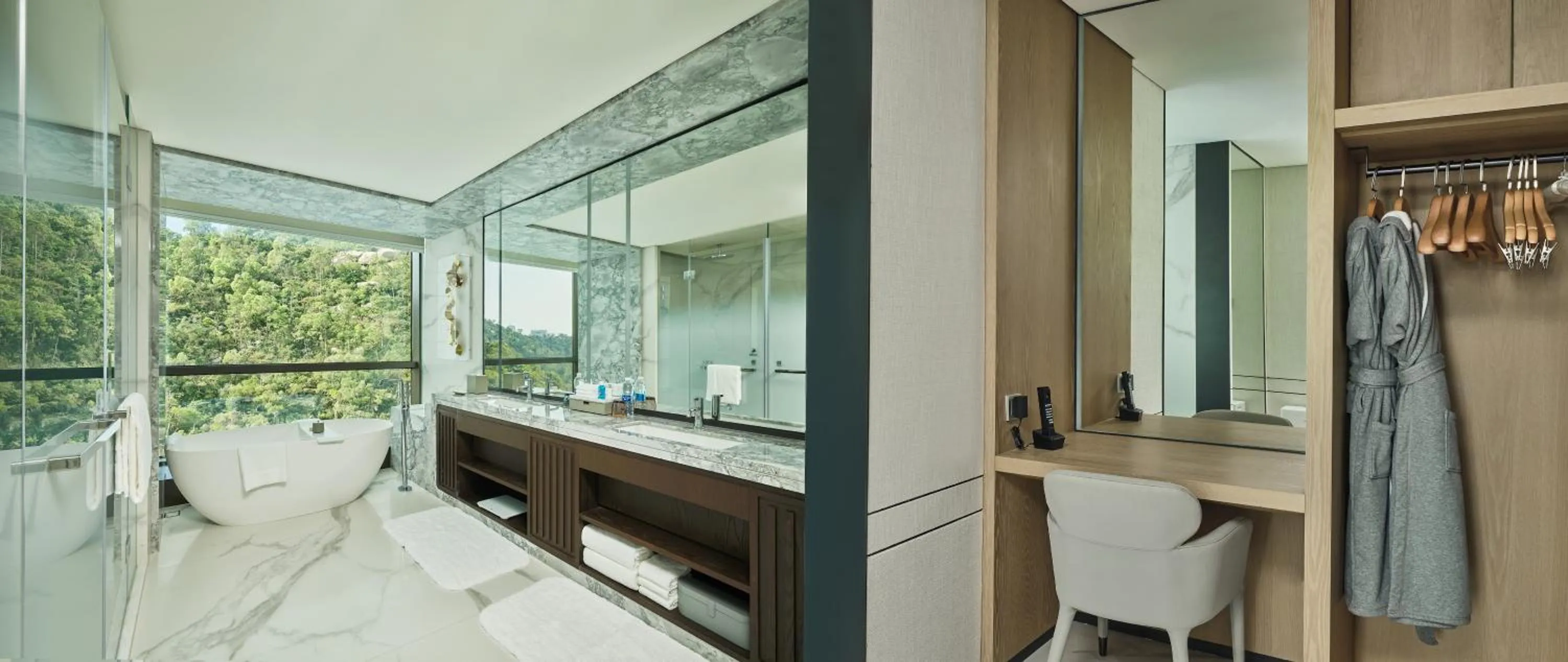 Bathroom in Grand Ocean View Hotel Zhuhai