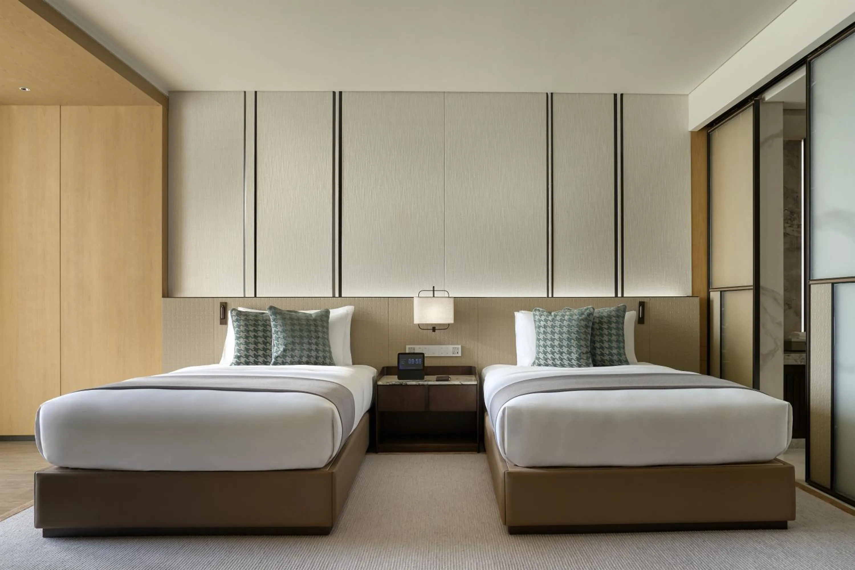 Bed in Grand Ocean View Hotel Zhuhai