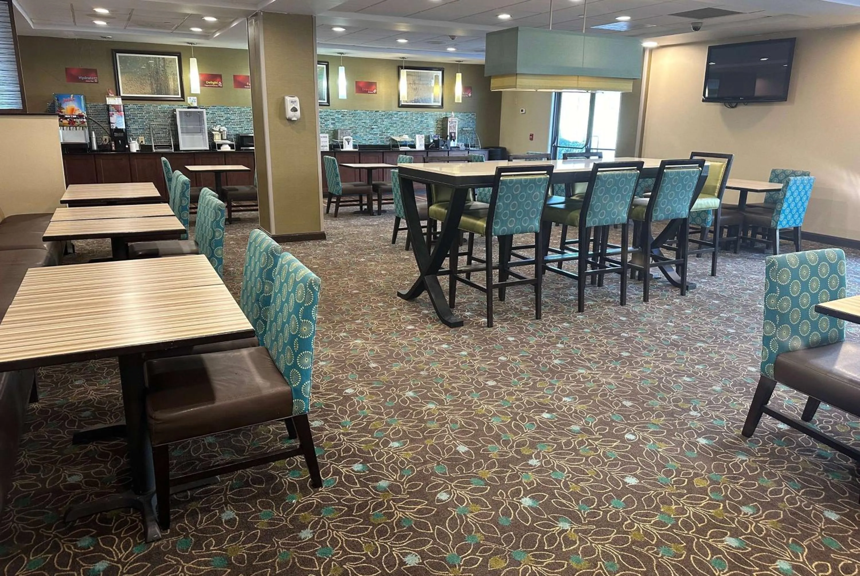 Breakfast in Wingate by Wyndham Harrisburg Near Hershey