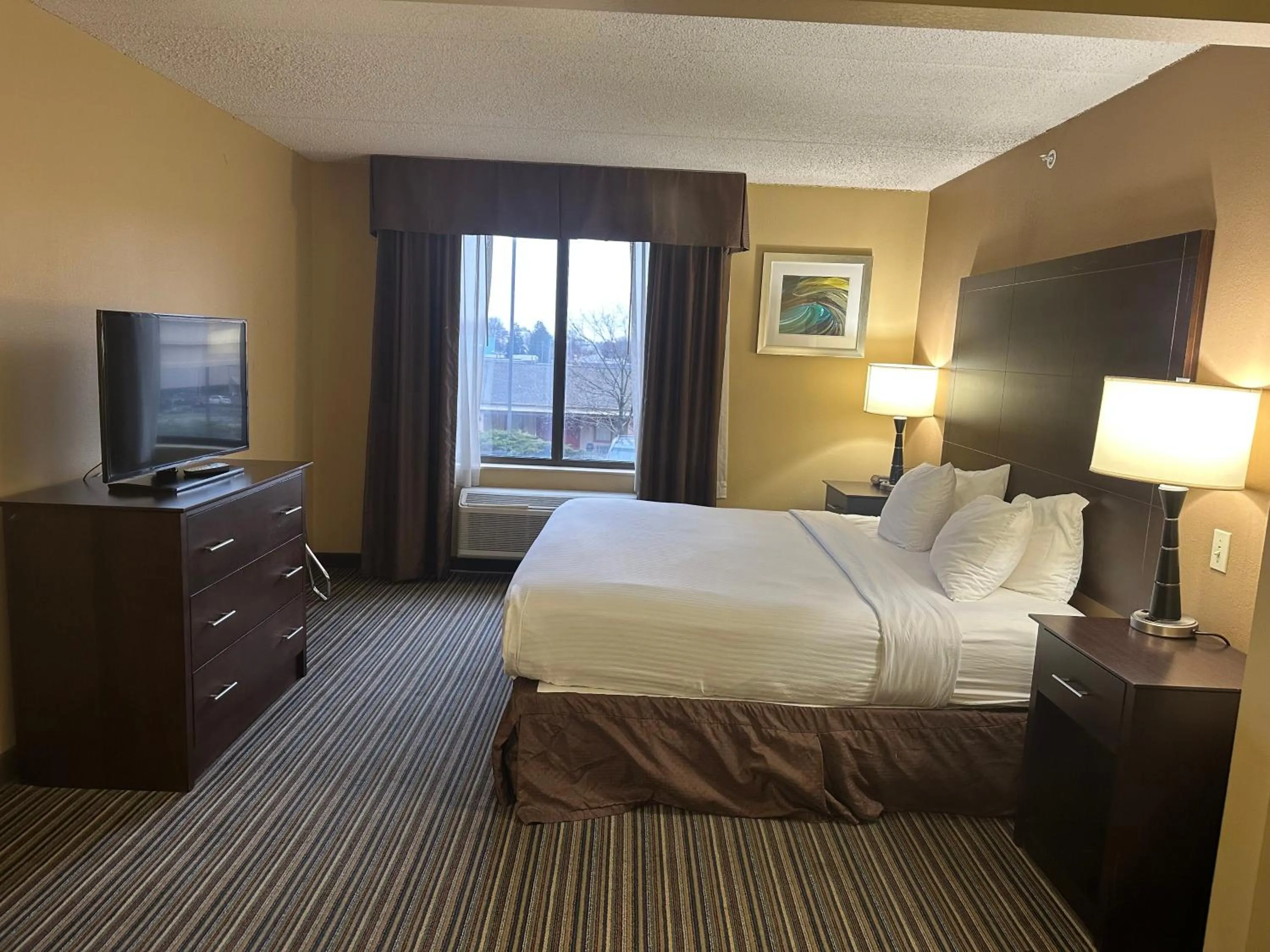 Photo of the whole room, Bed in Wingate by Wyndham Harrisburg Near Hershey