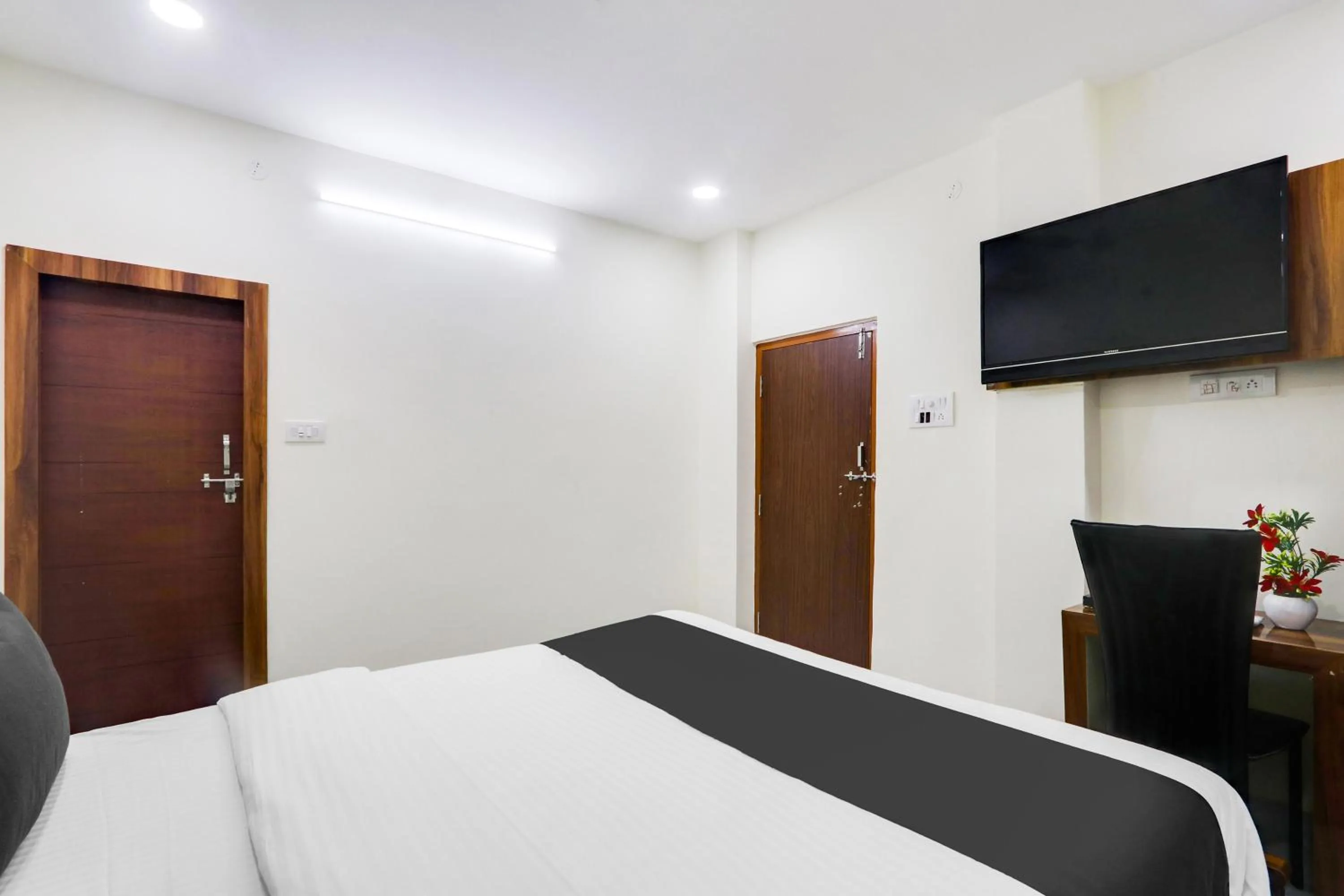 Bedroom in Hotel O Honey Rooms