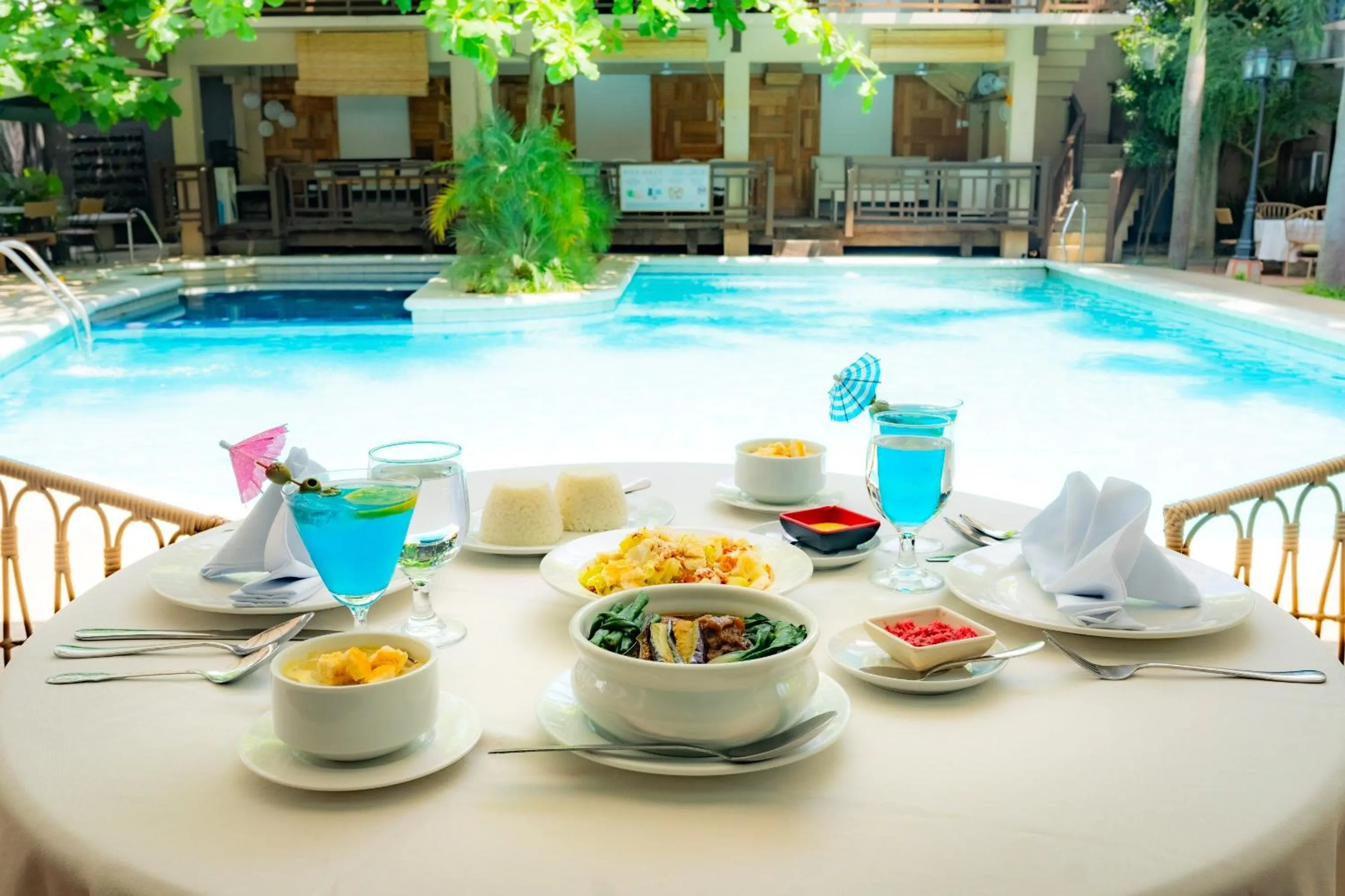 Food and drinks in Las Palmas de San Jose Leisure Club