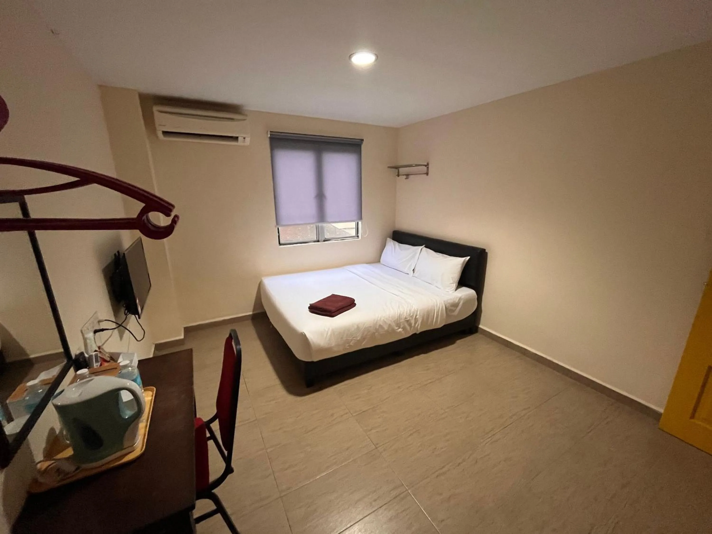 Bedroom, Bed in Hotel O Tampoi Sojourn