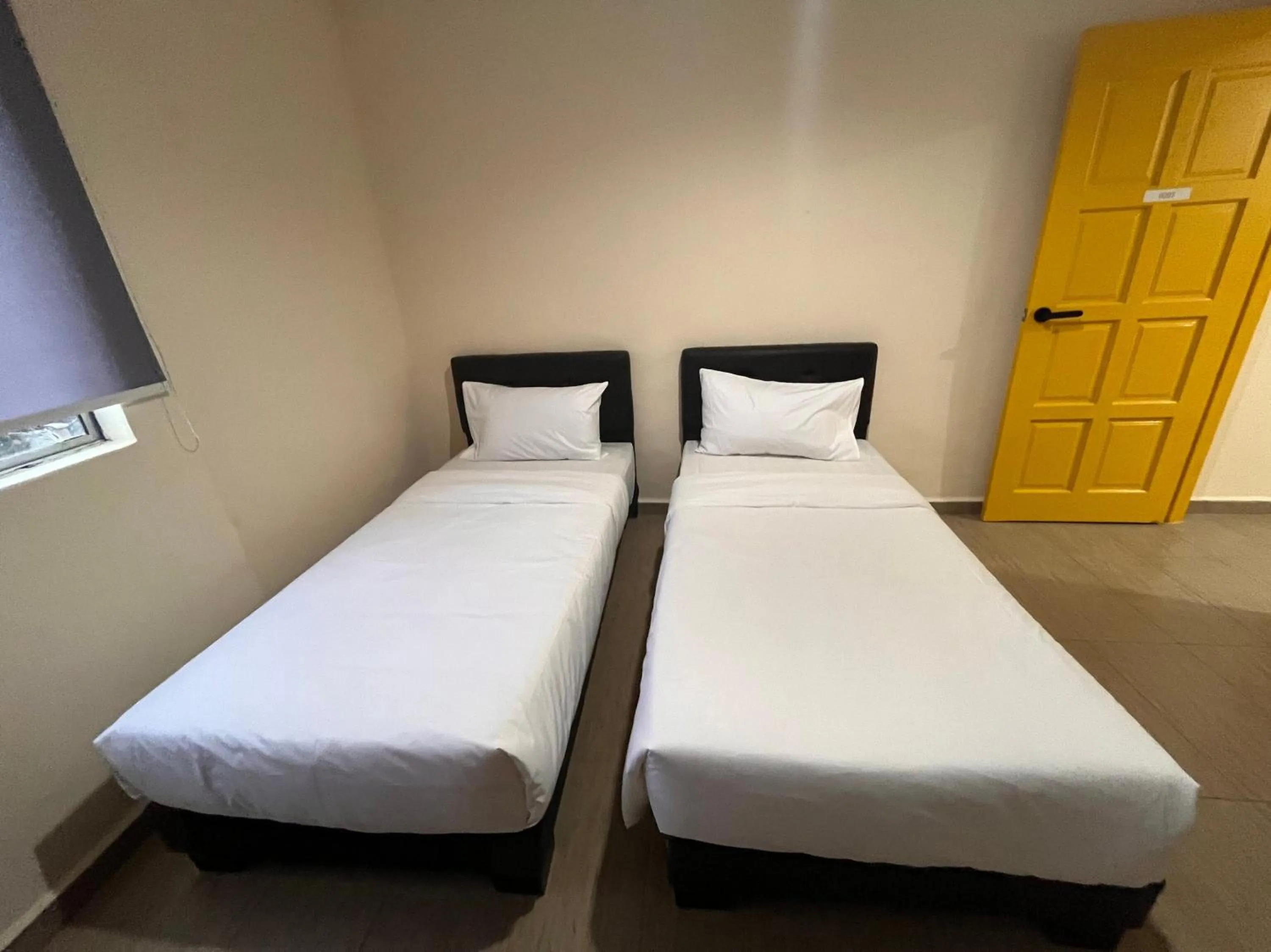 Bedroom, Bed in Hotel O Tampoi Sojourn