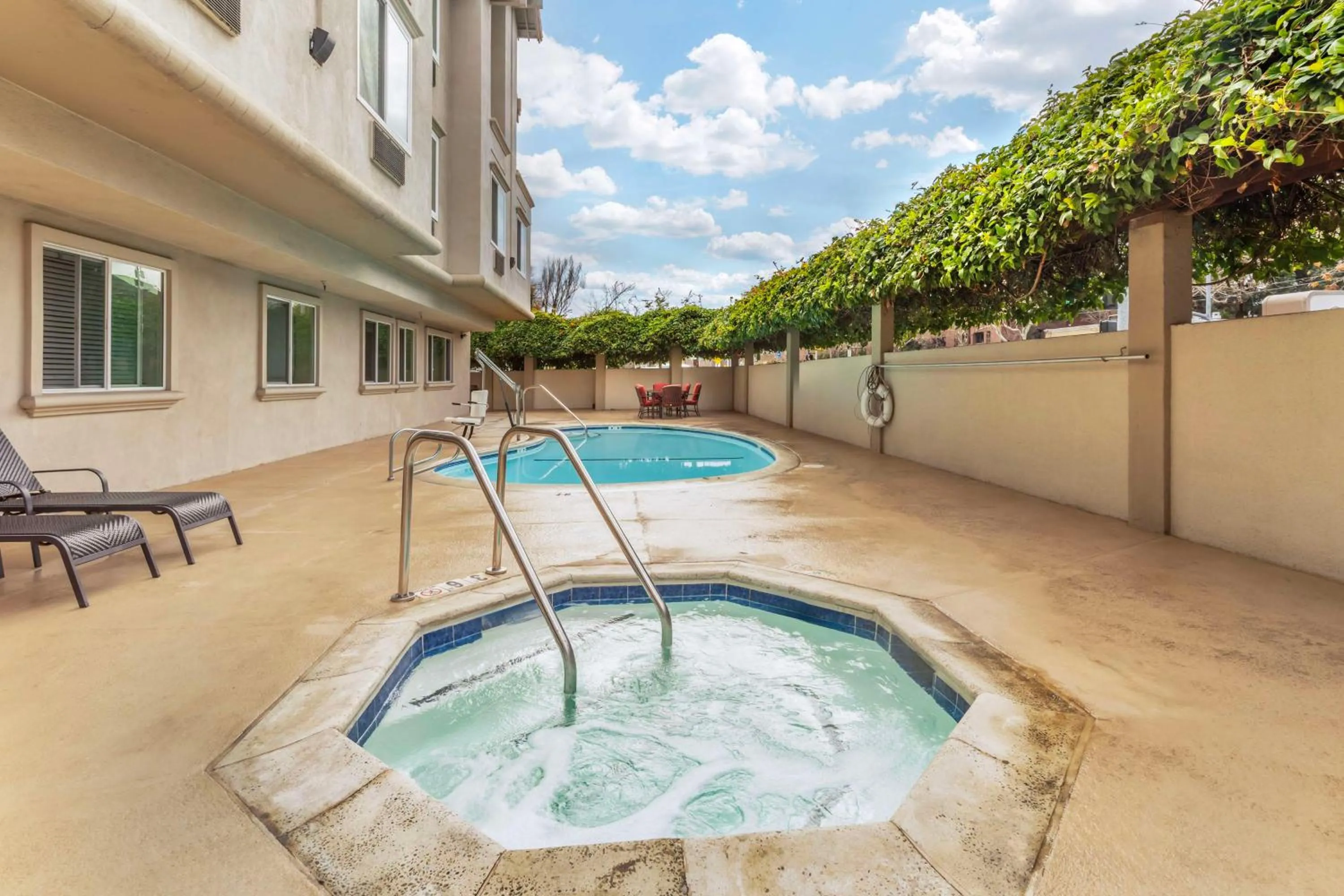 Pool view in Best Western Plus Airport Plaza