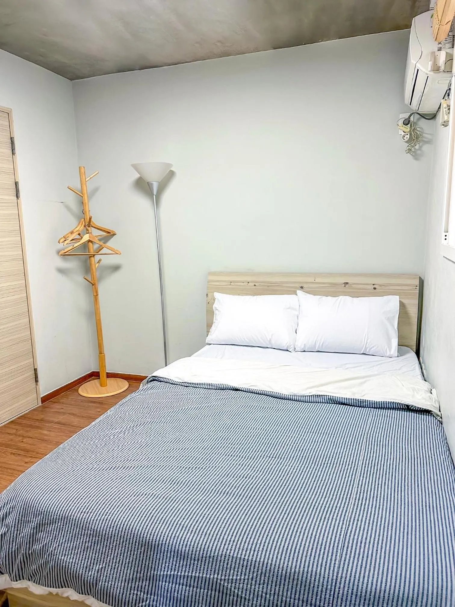 Bed in BB Hongdae Line