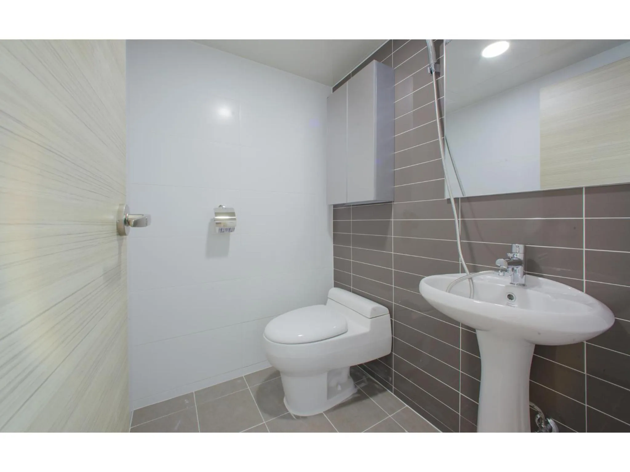 Bathroom in BB Hongdae Line